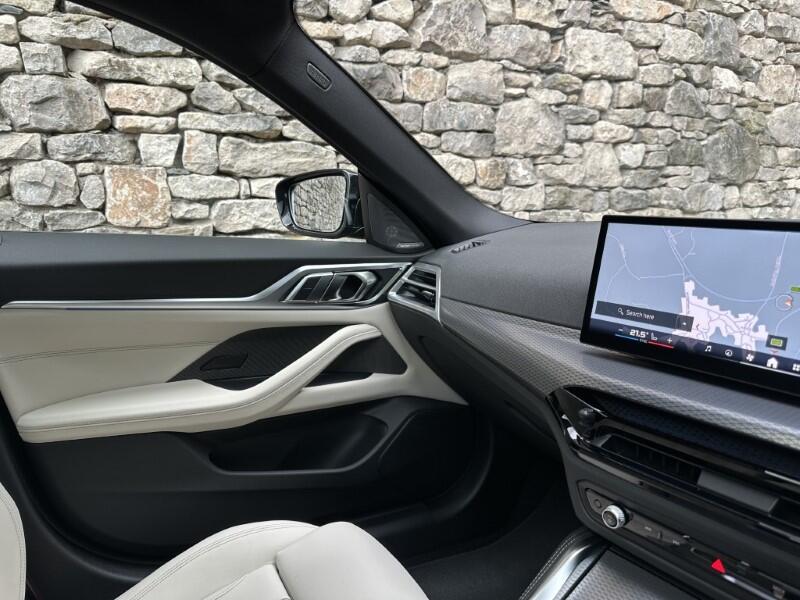 BMW i4 view 65