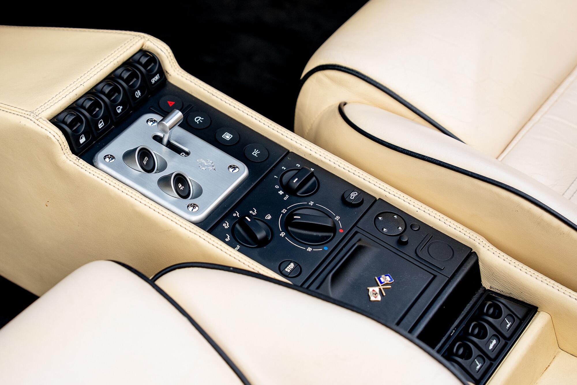Ferrari 355 F1 view 30
