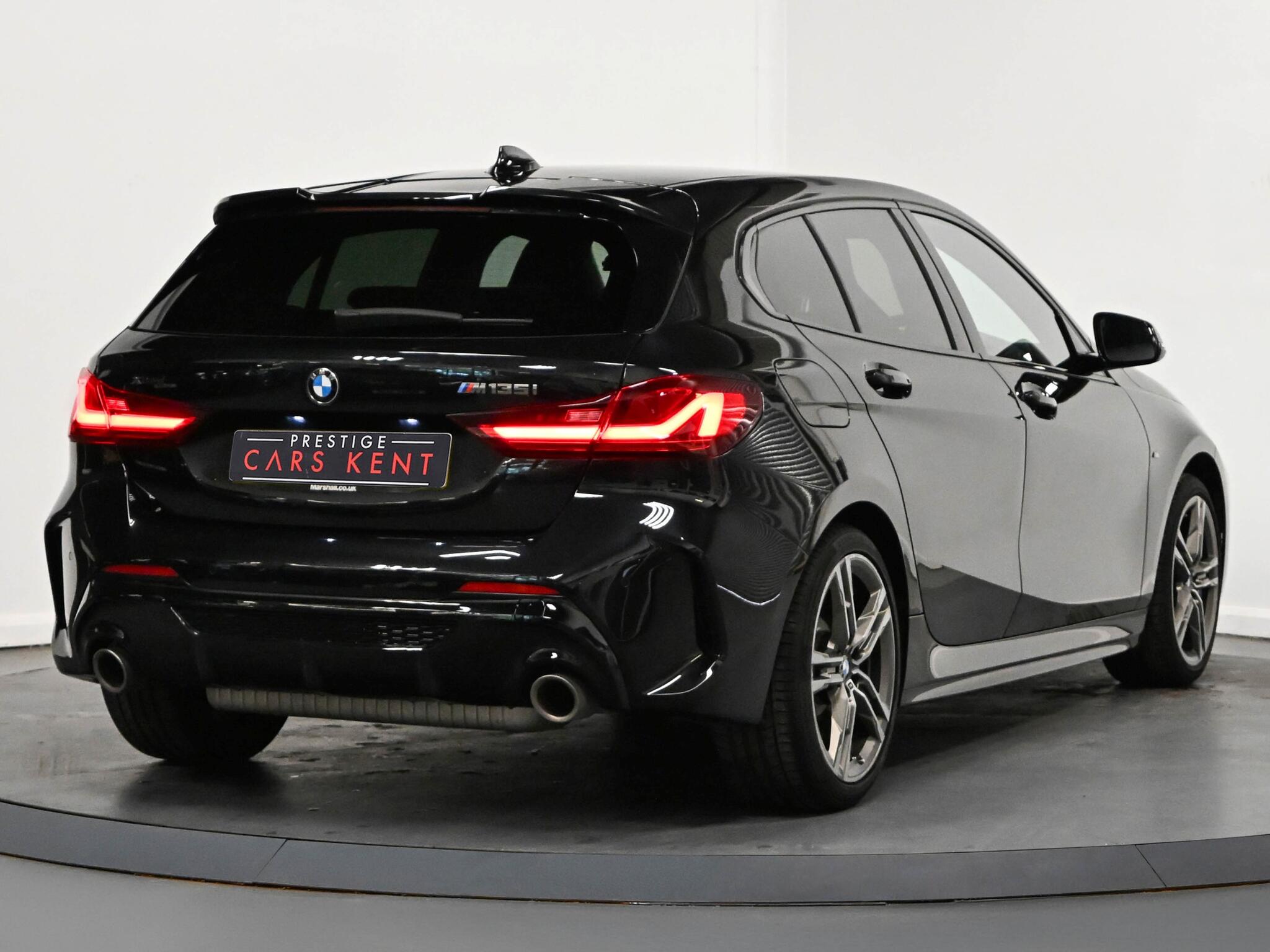 BMW 1 Series view 21