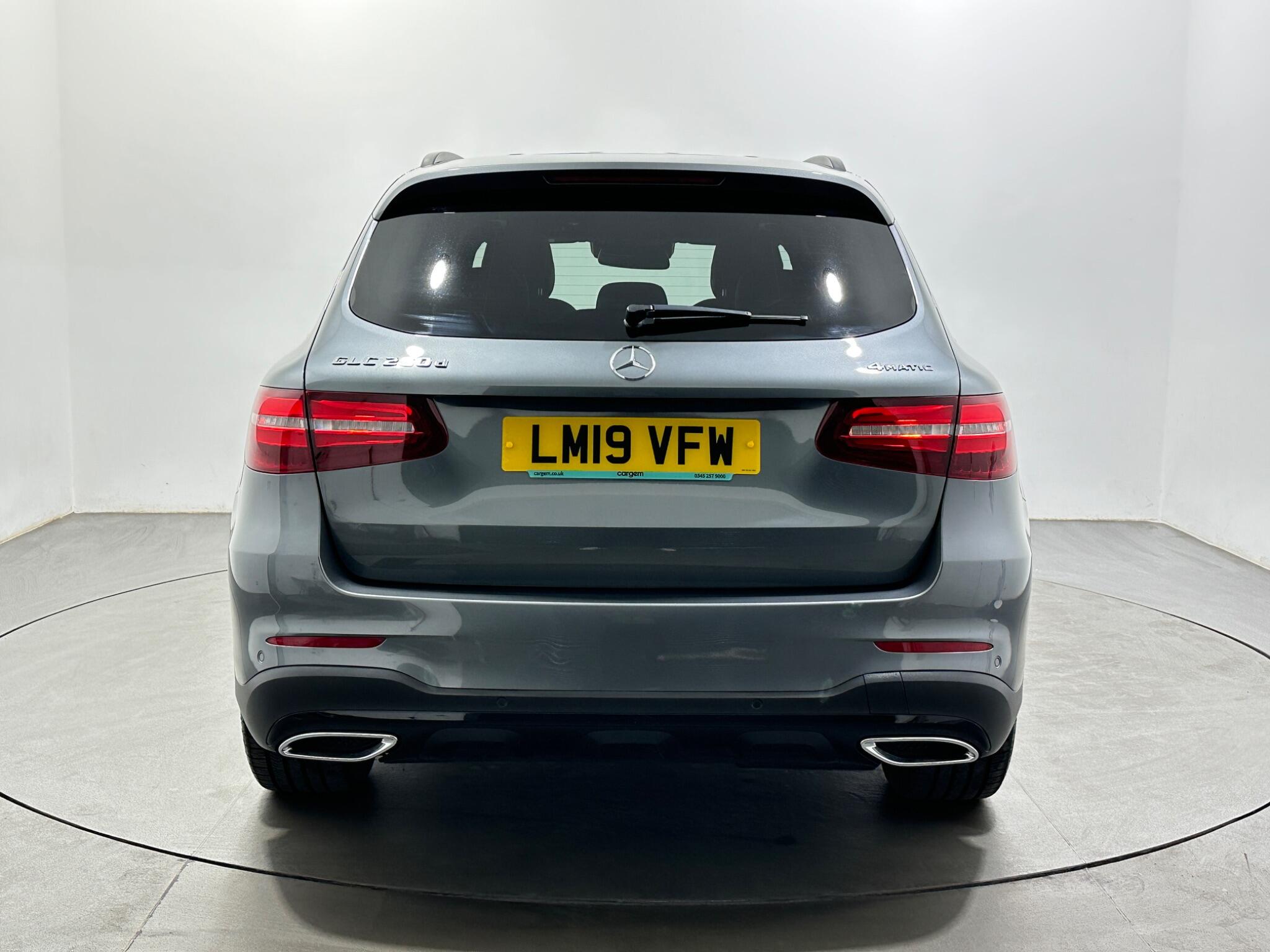 Mercedes-Benz GLC view 7
