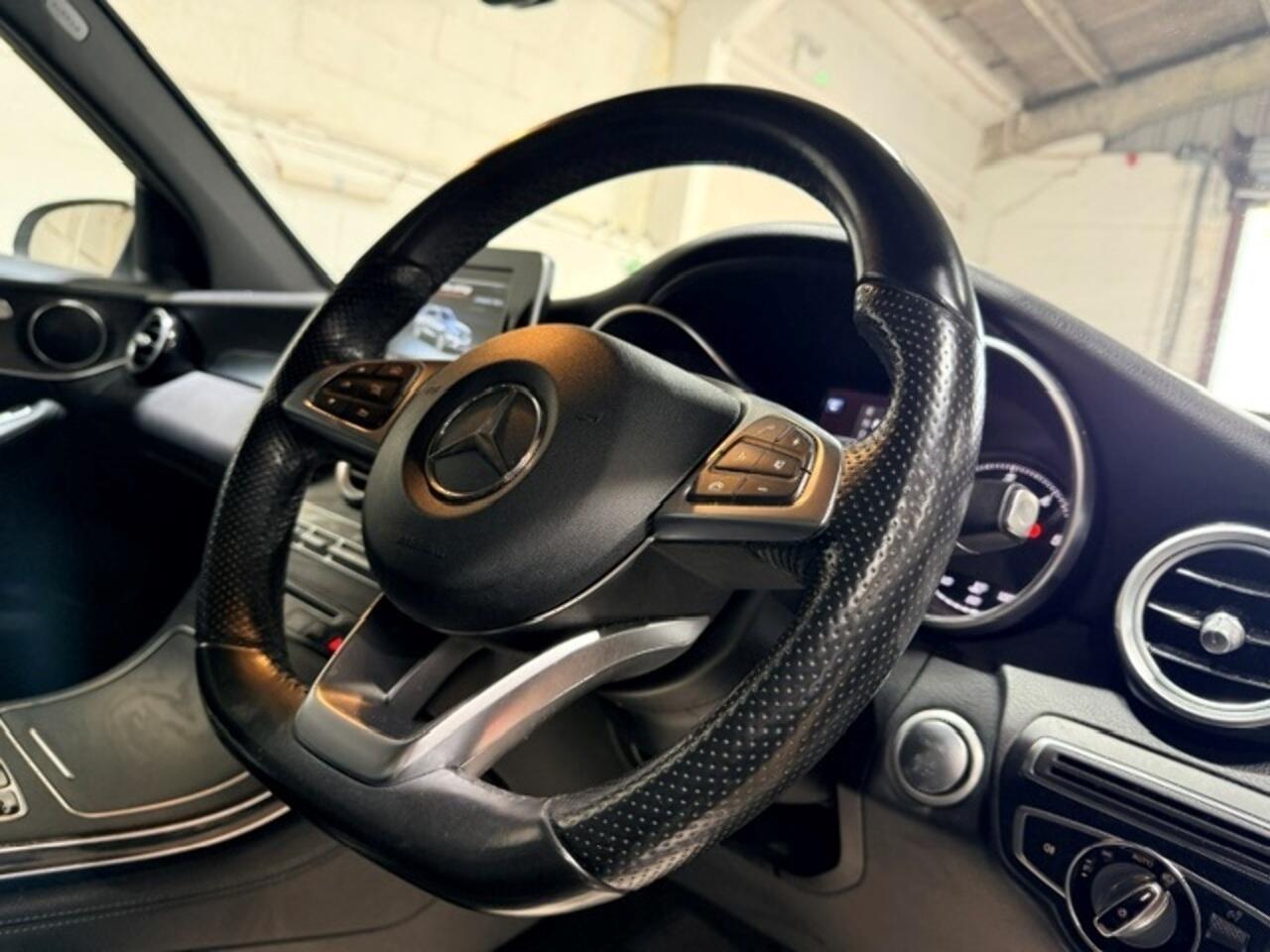 Mercedes-Benz GLC view 16