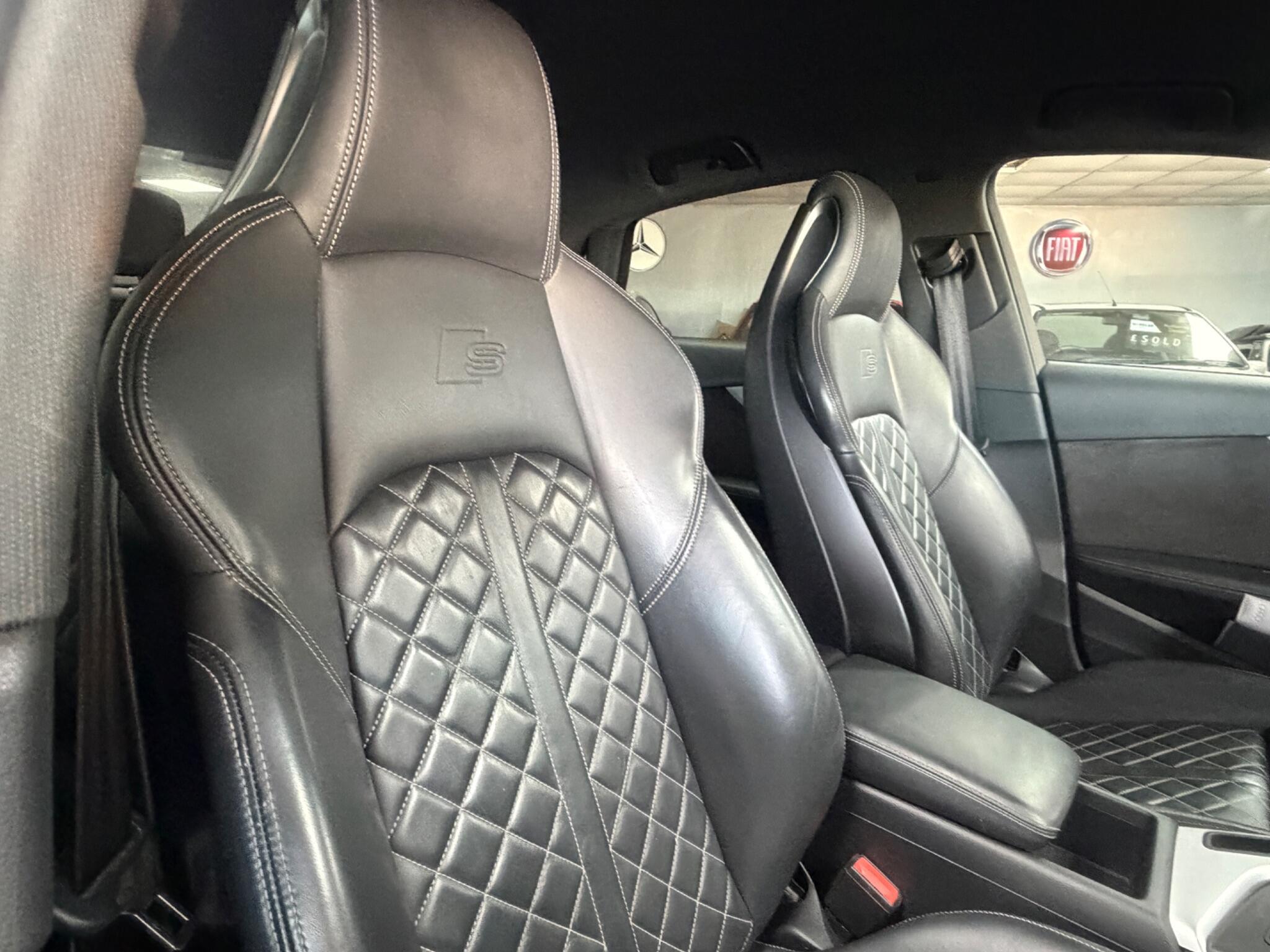 Audi S4 view 6