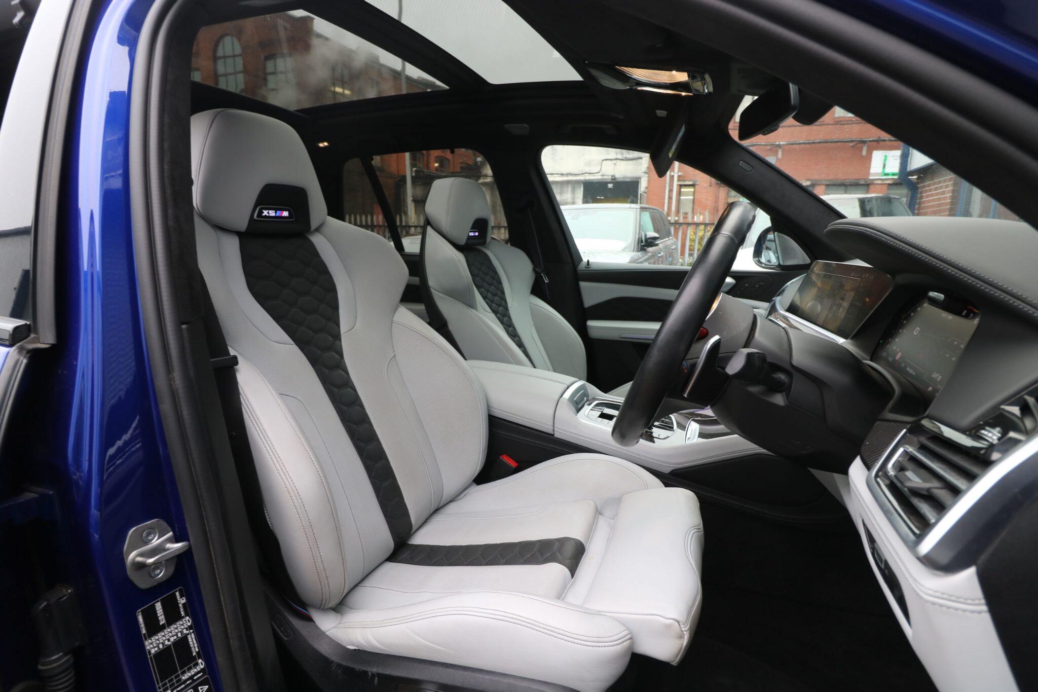 BMW X5 M view 14