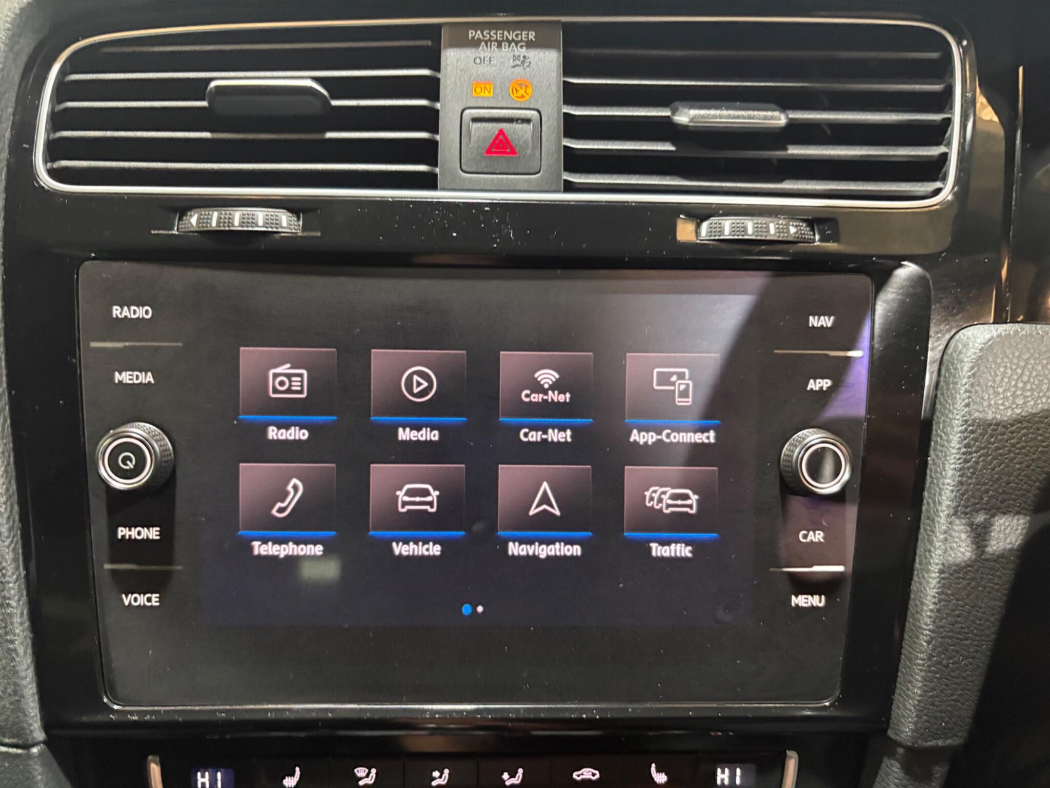 Volkswagen Golf view 48