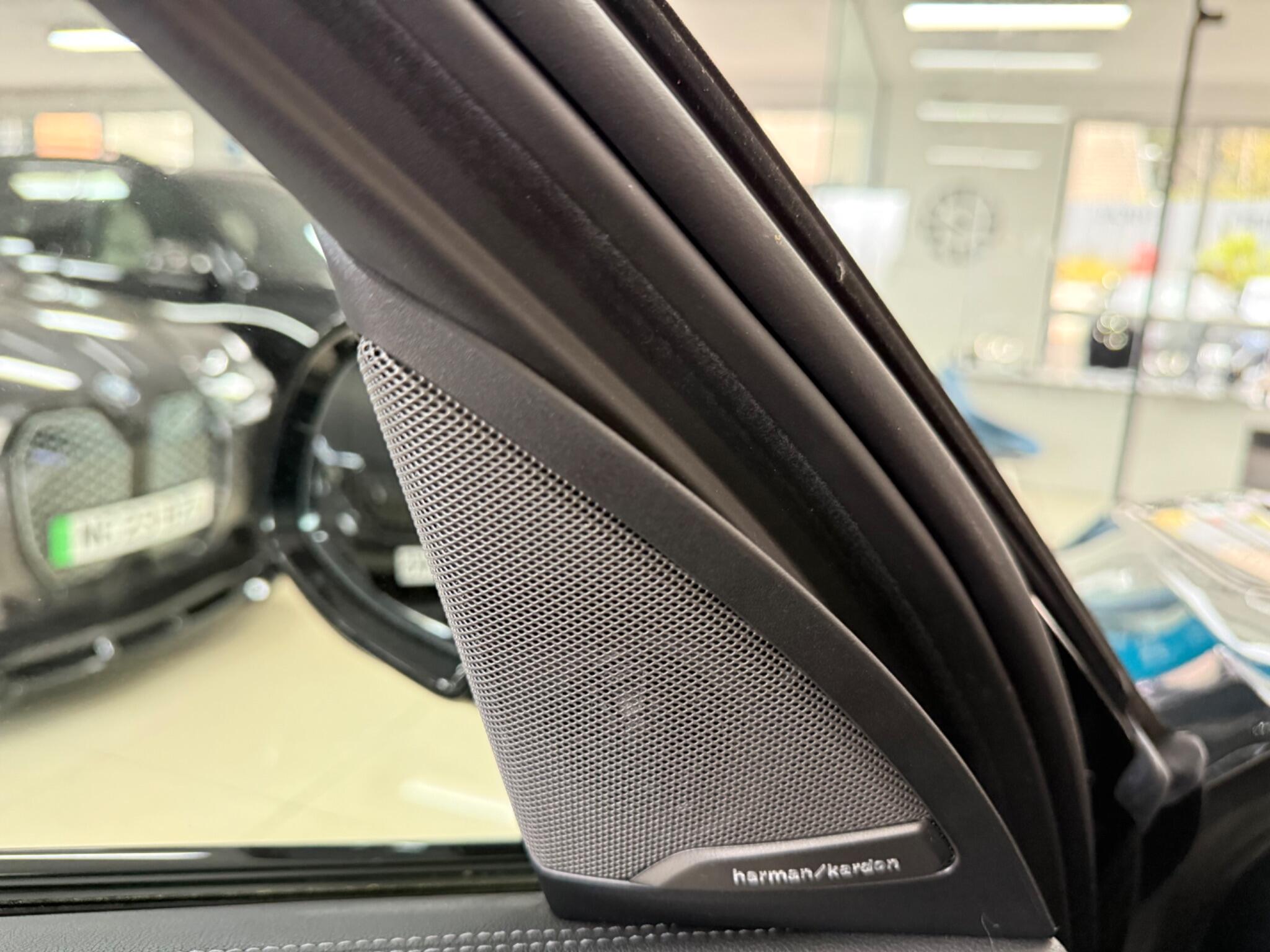 BMW X3 view 6