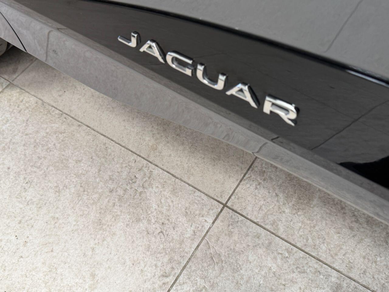 Jaguar I-Pace view 9