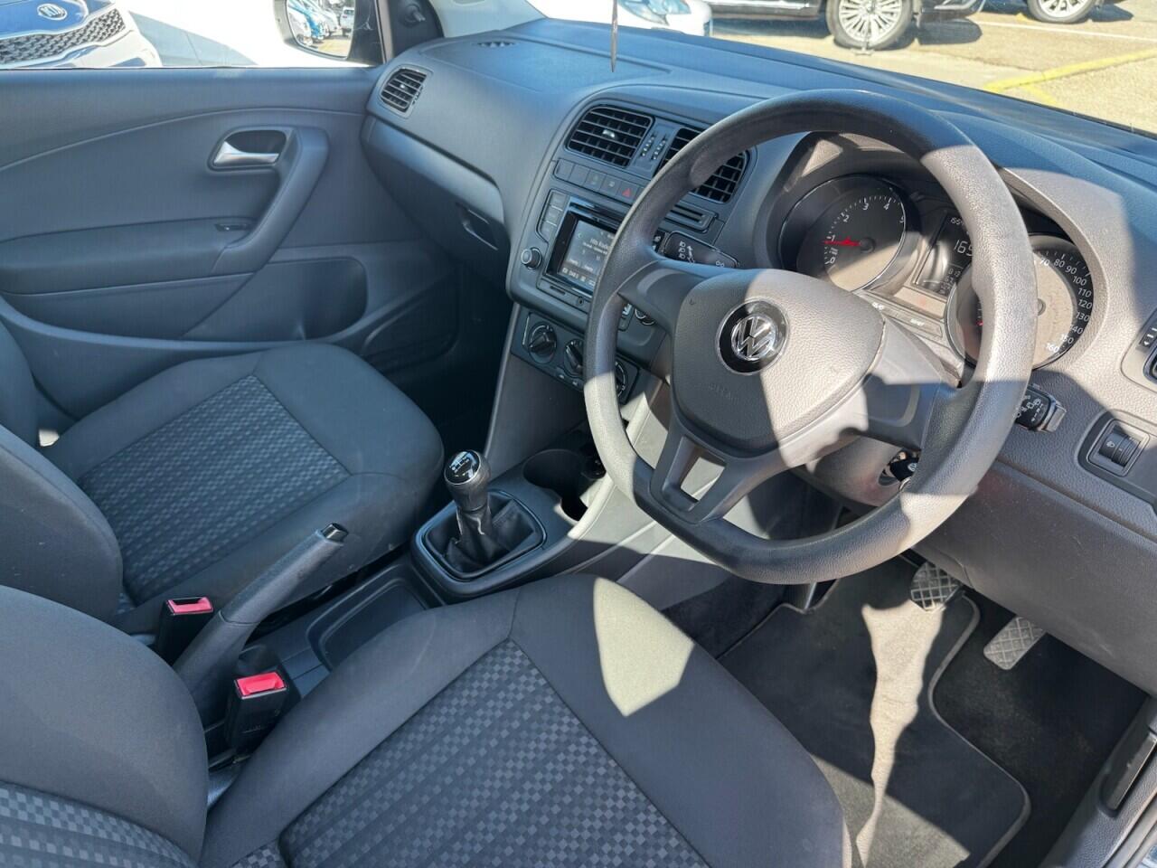 Volkswagen Polo view 33