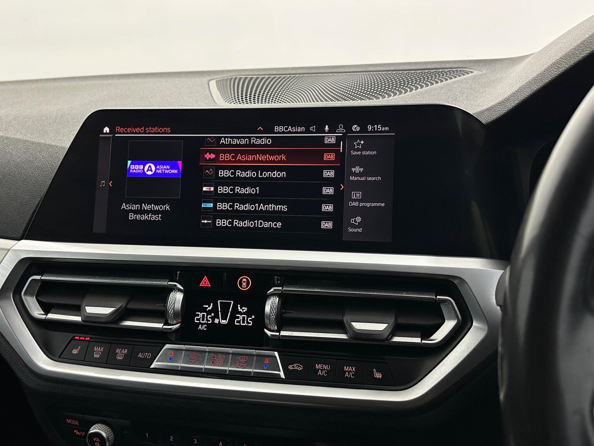 BMW 3 Series view 26