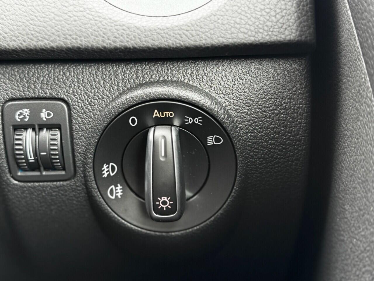 Volkswagen Tiguan view 35