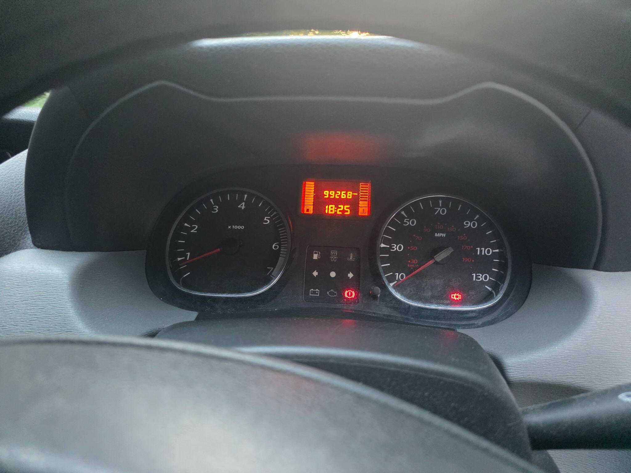 Dacia Duster view 8