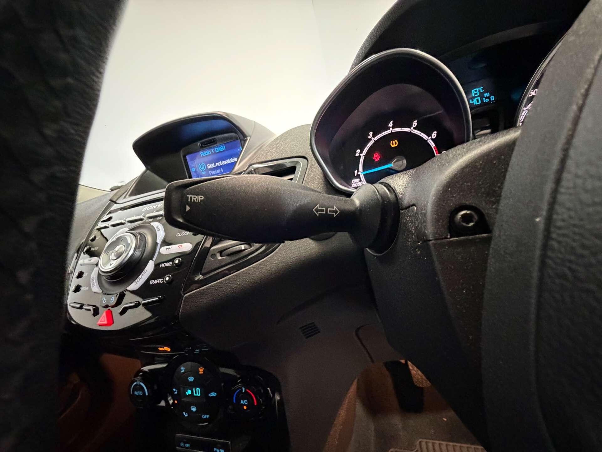 Ford Fiesta view 32