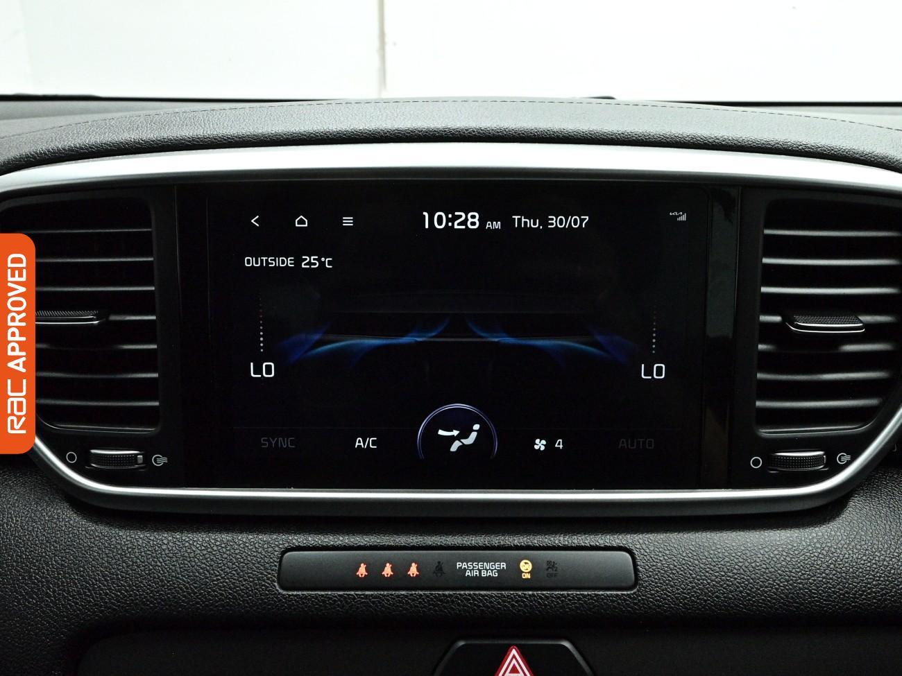 Kia Sportage view 3
