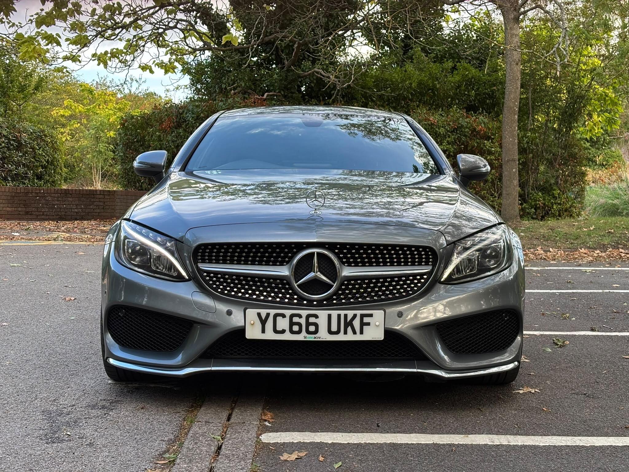Mercedes-Benz C-Class view 8