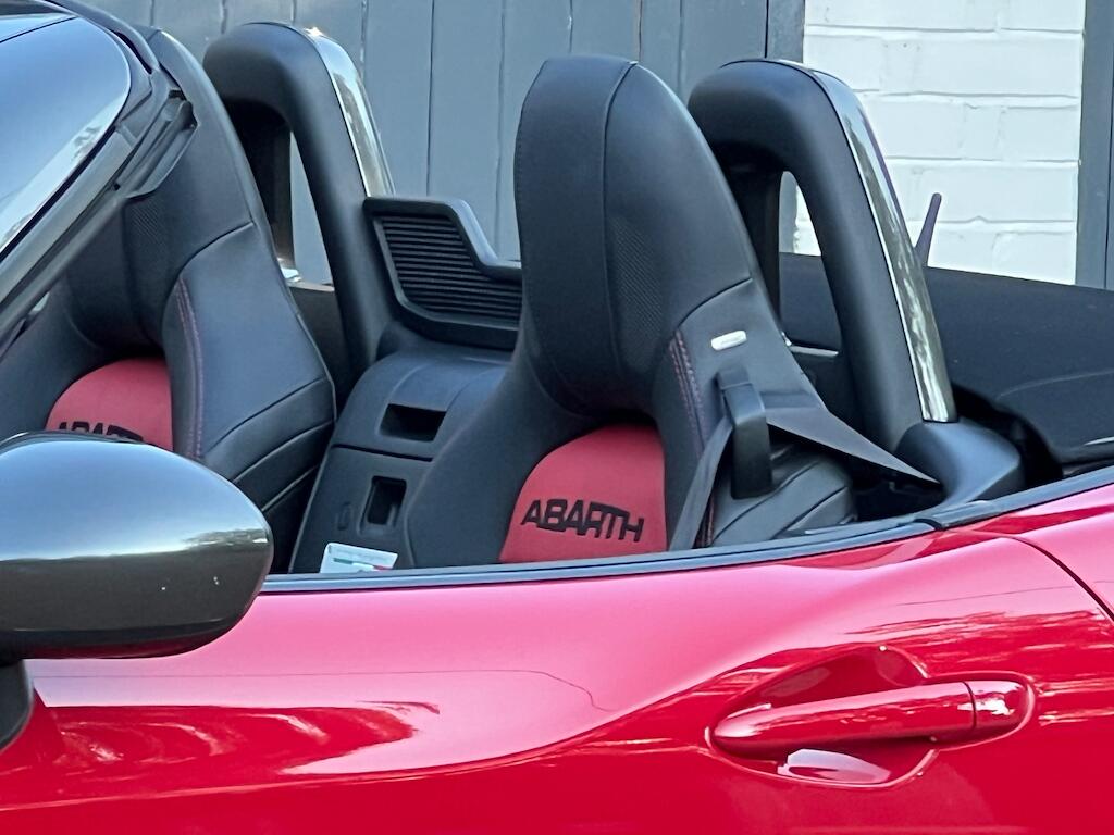 Abarth 124 Spider view 19