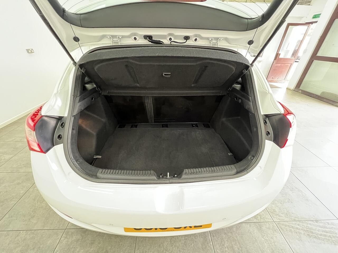 Hyundai i30 view 16