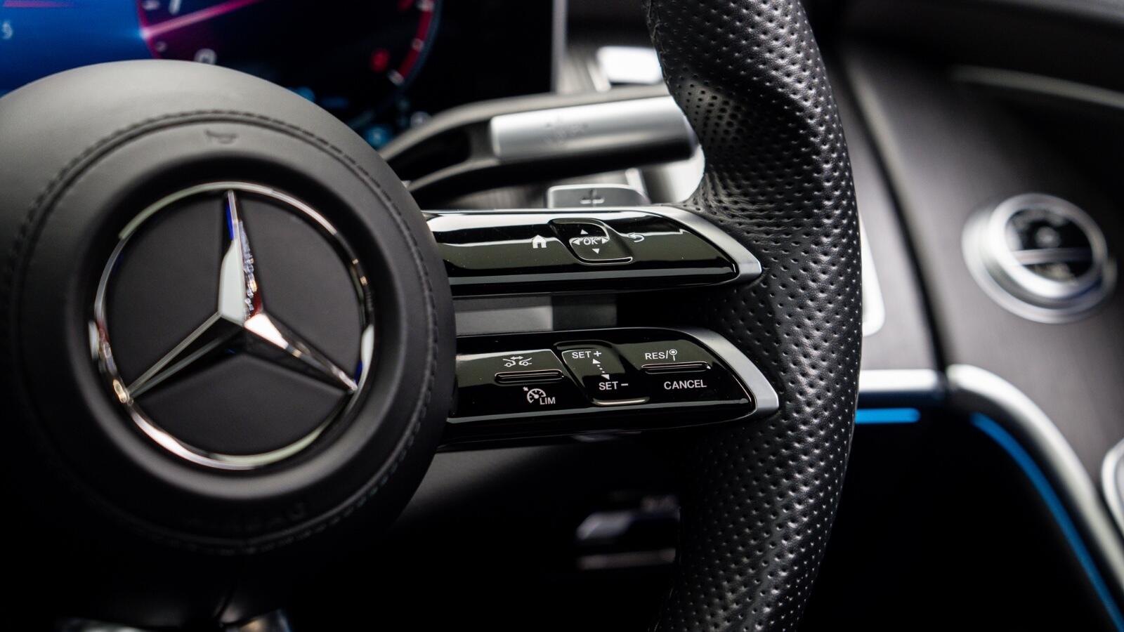 Mercedes-Benz S Class view 15