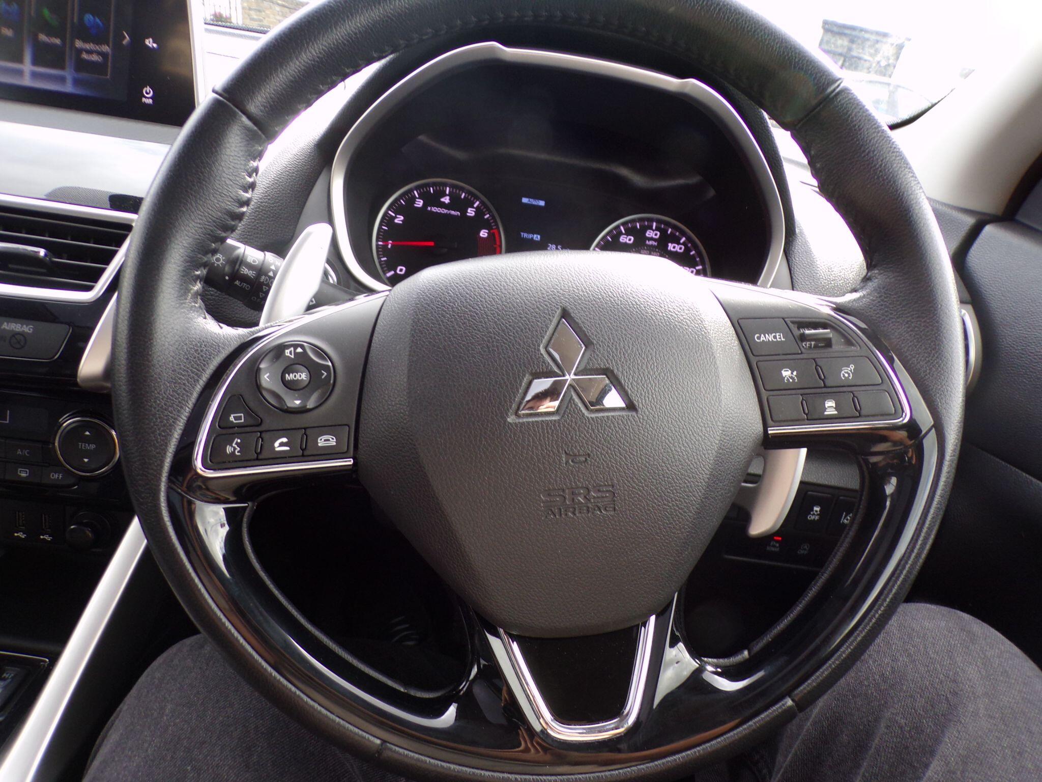 Mitsubishi Eclipse Cross view 23
