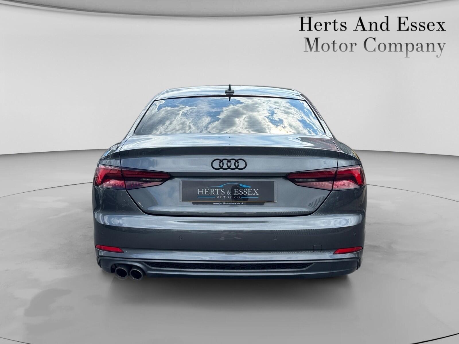 Audi A5 view 7