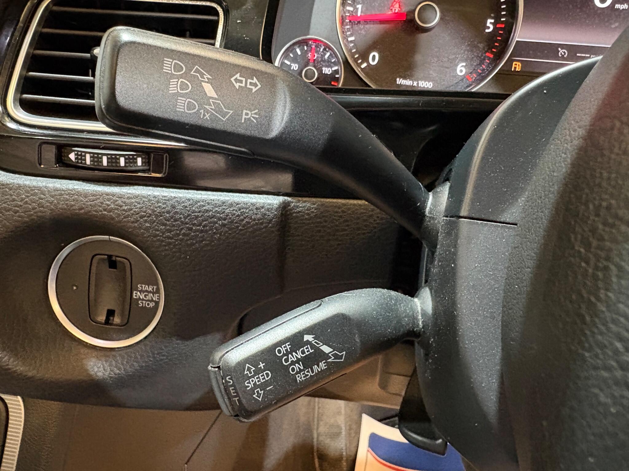 Volkswagen Touareg view 29