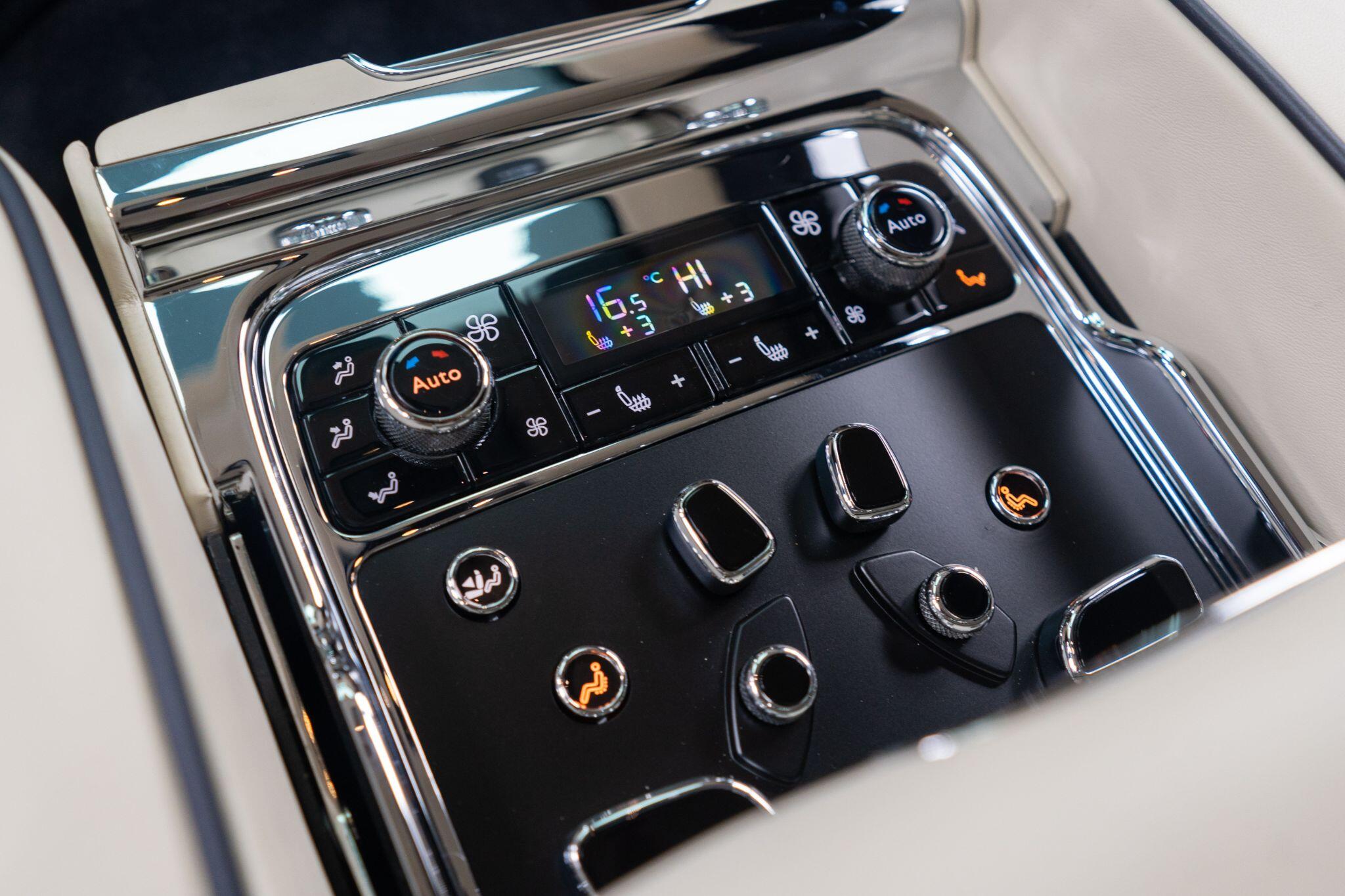 Bentley Mulsanne view 28