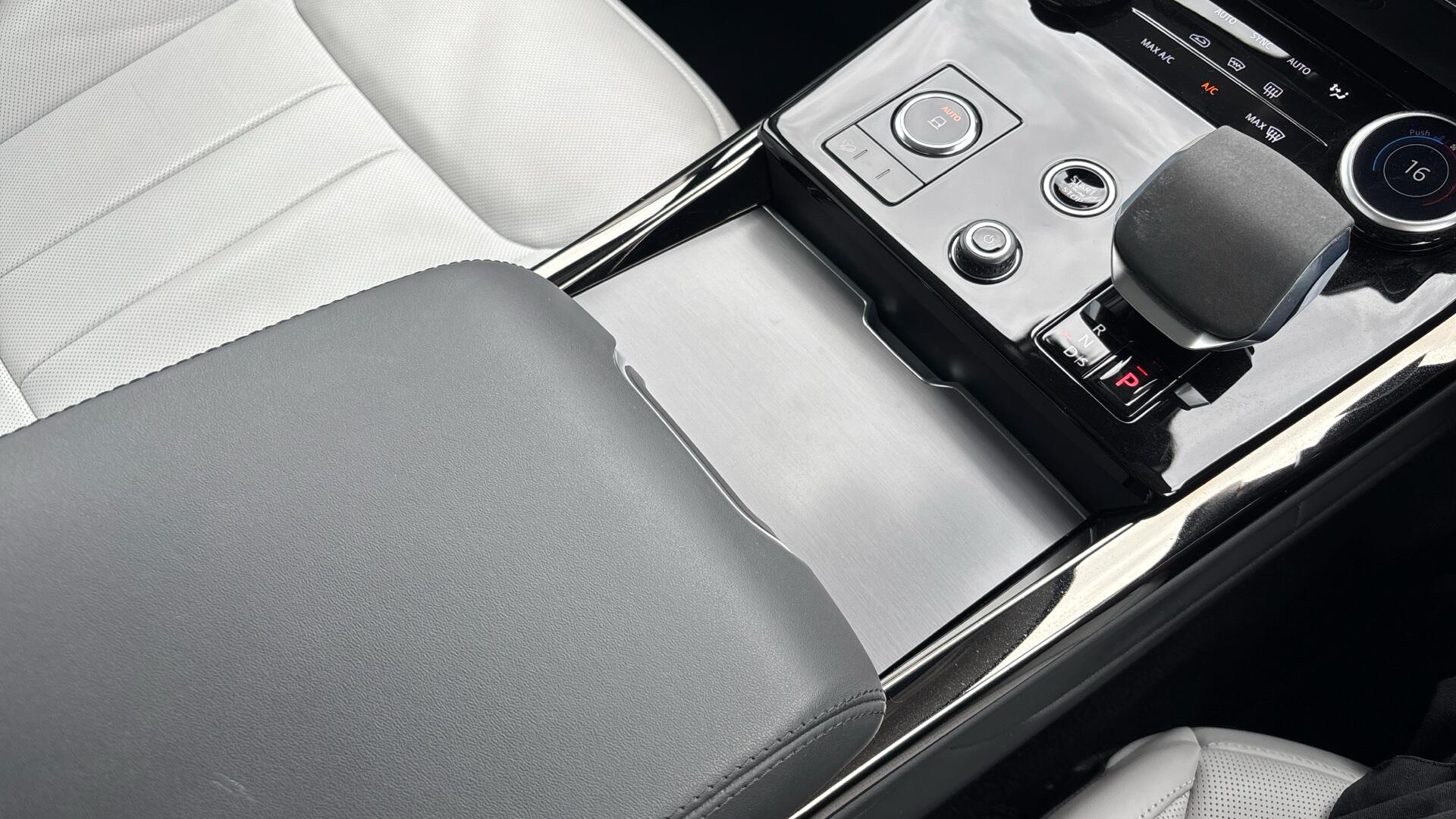 Land Rover Range Rover Sport view 56