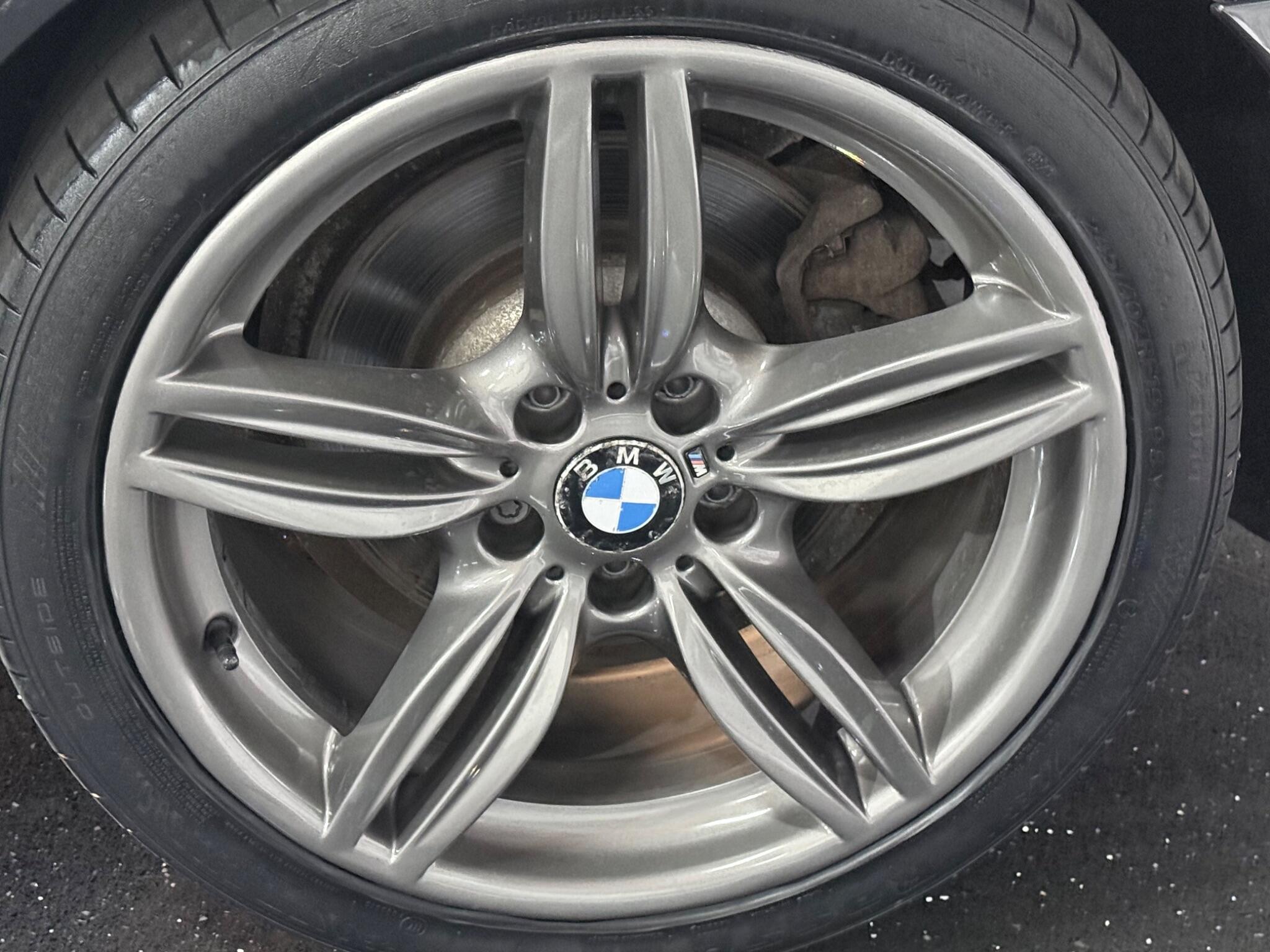 BMW 5 Series view 62