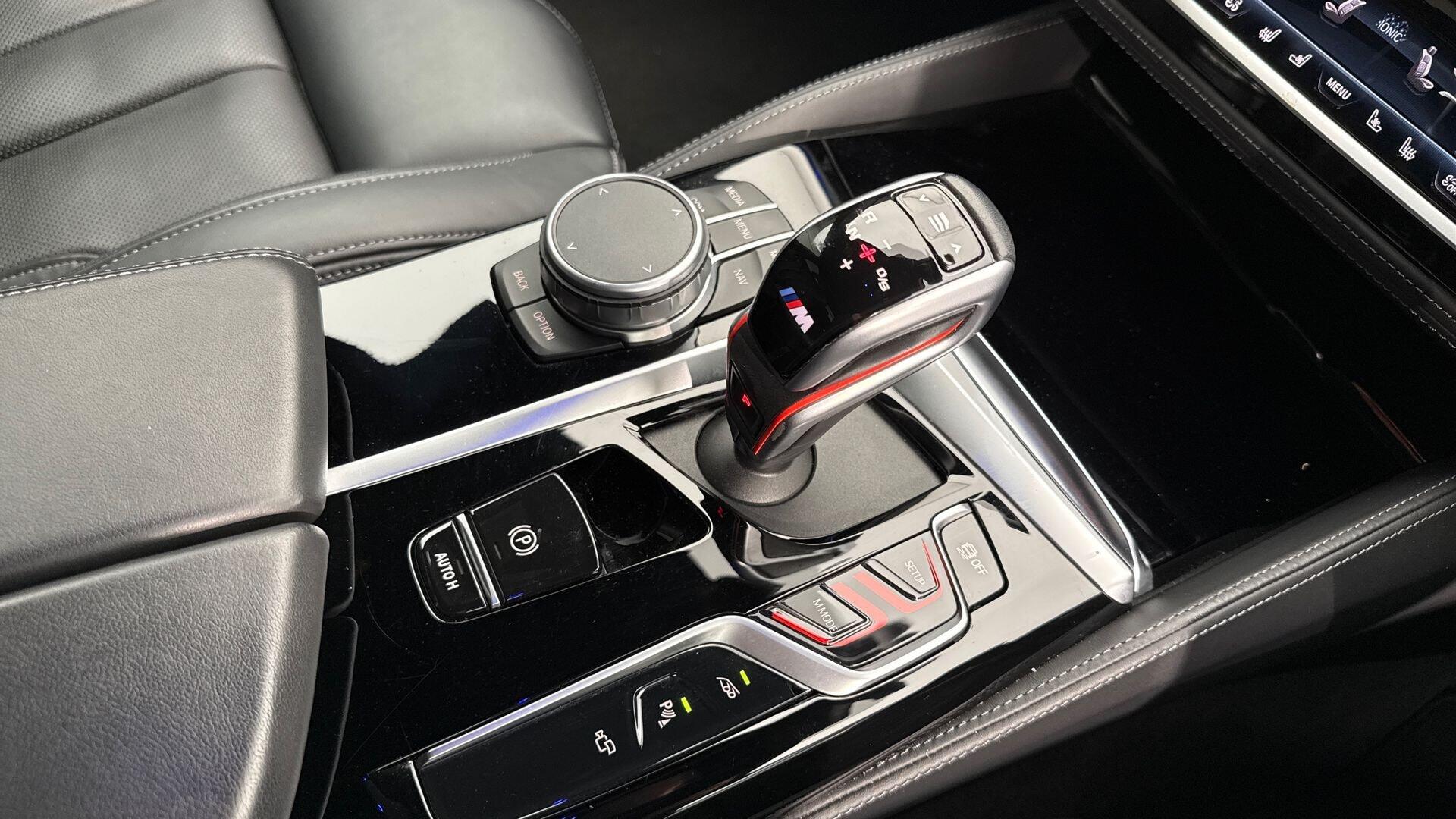 BMW M5 view 10