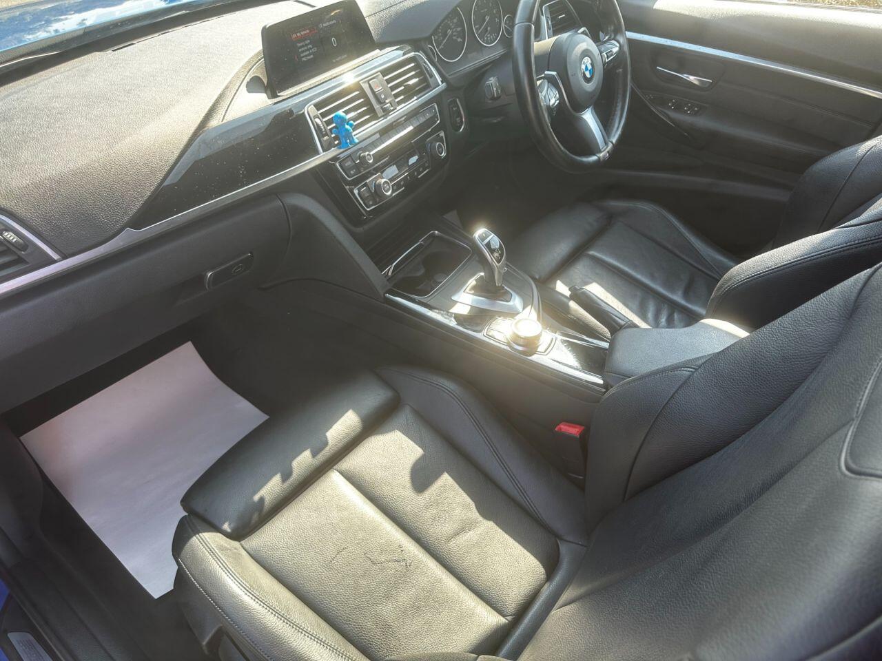 BMW 3 Series view 26