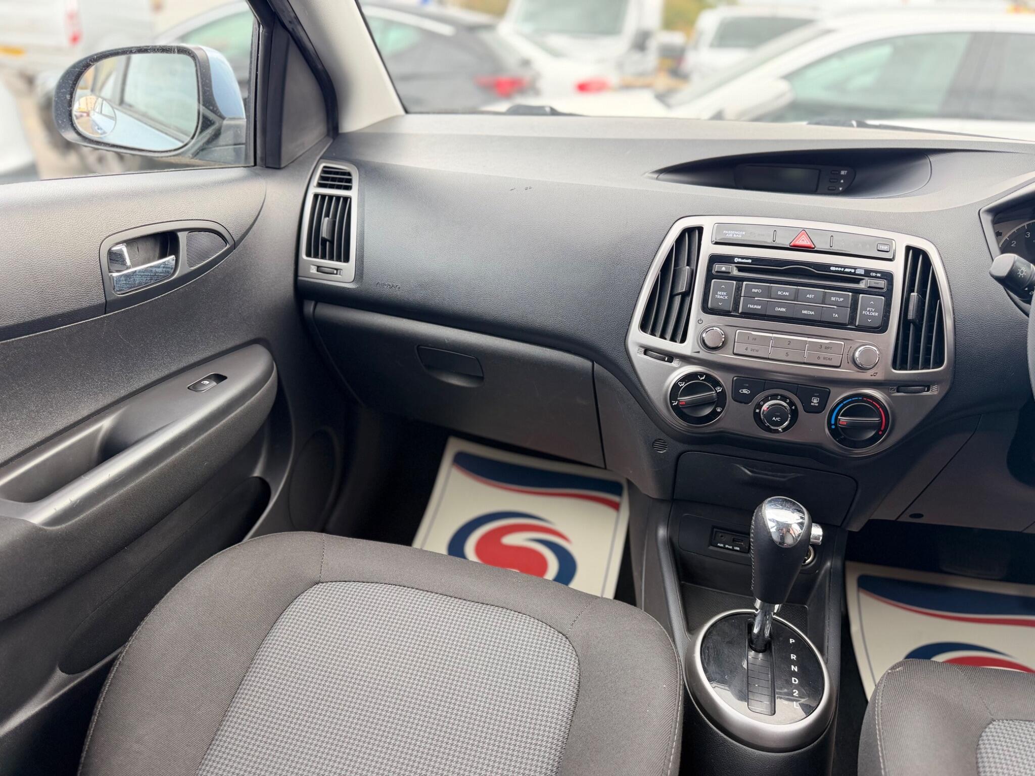 Hyundai I20 view 17