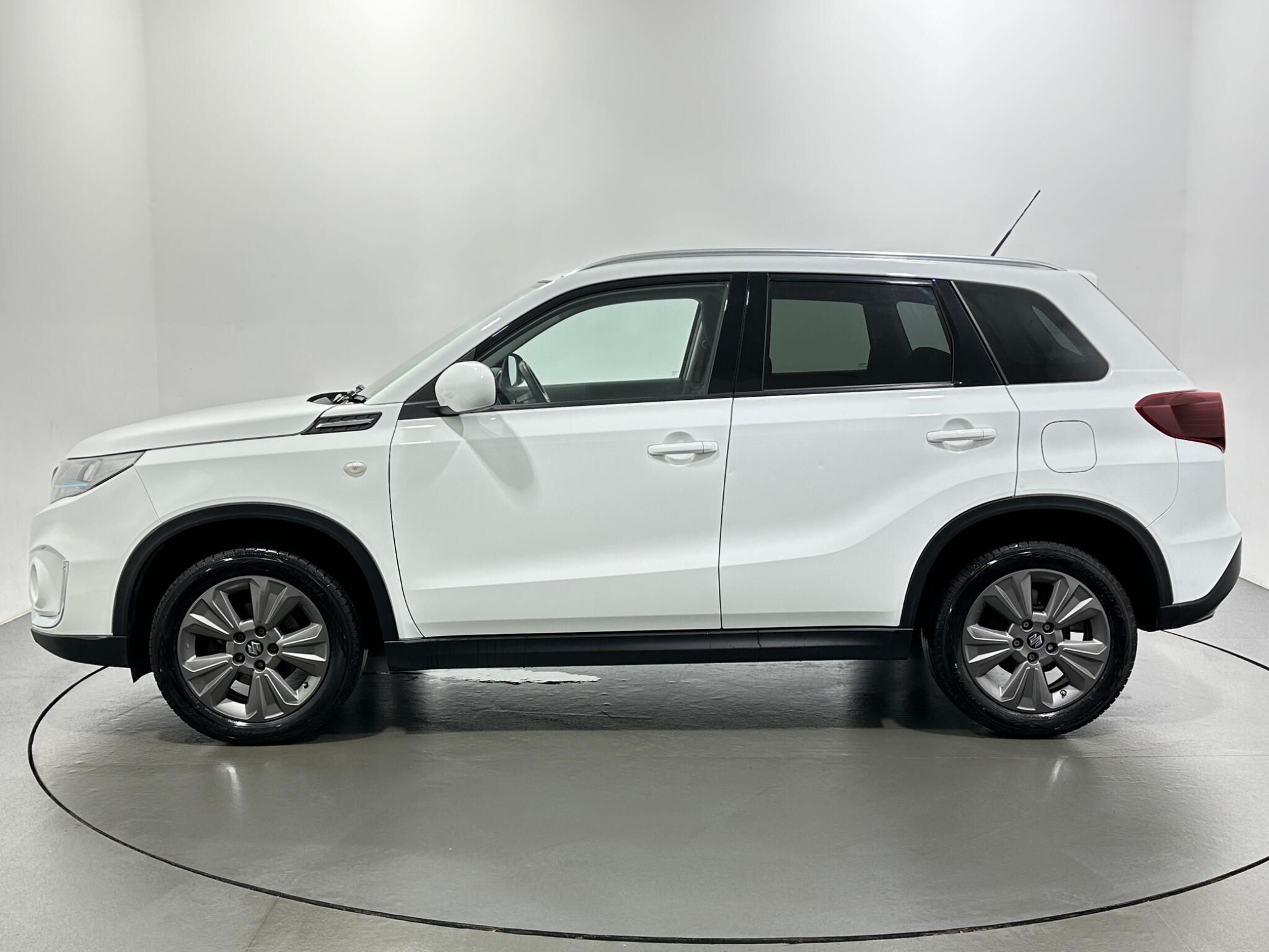Suzuki Vitara view 5
