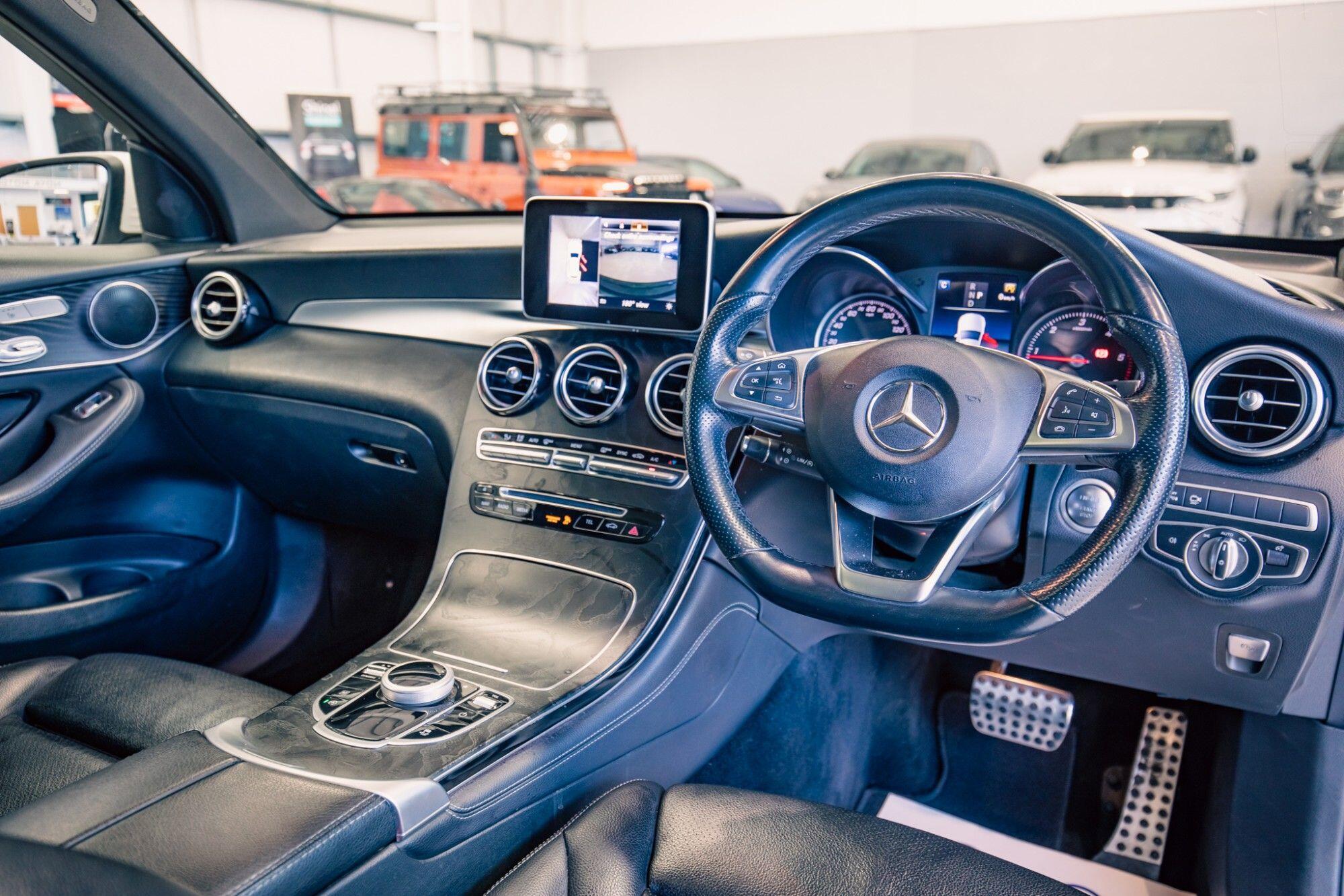 Mercedes-Benz GLC view 2