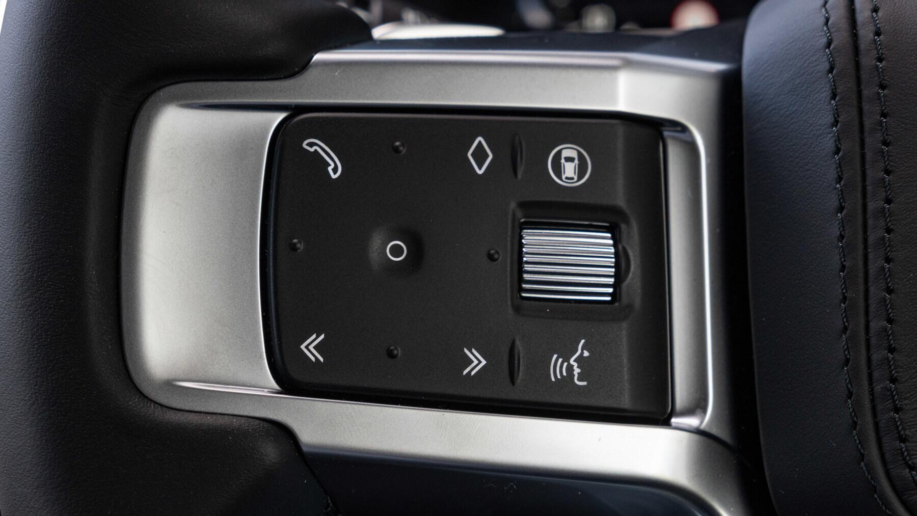 Land Rover Discovery view 38