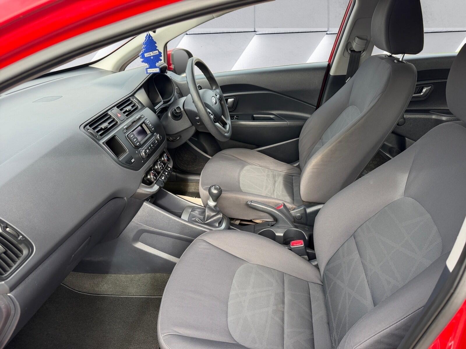 Kia Rio view 15