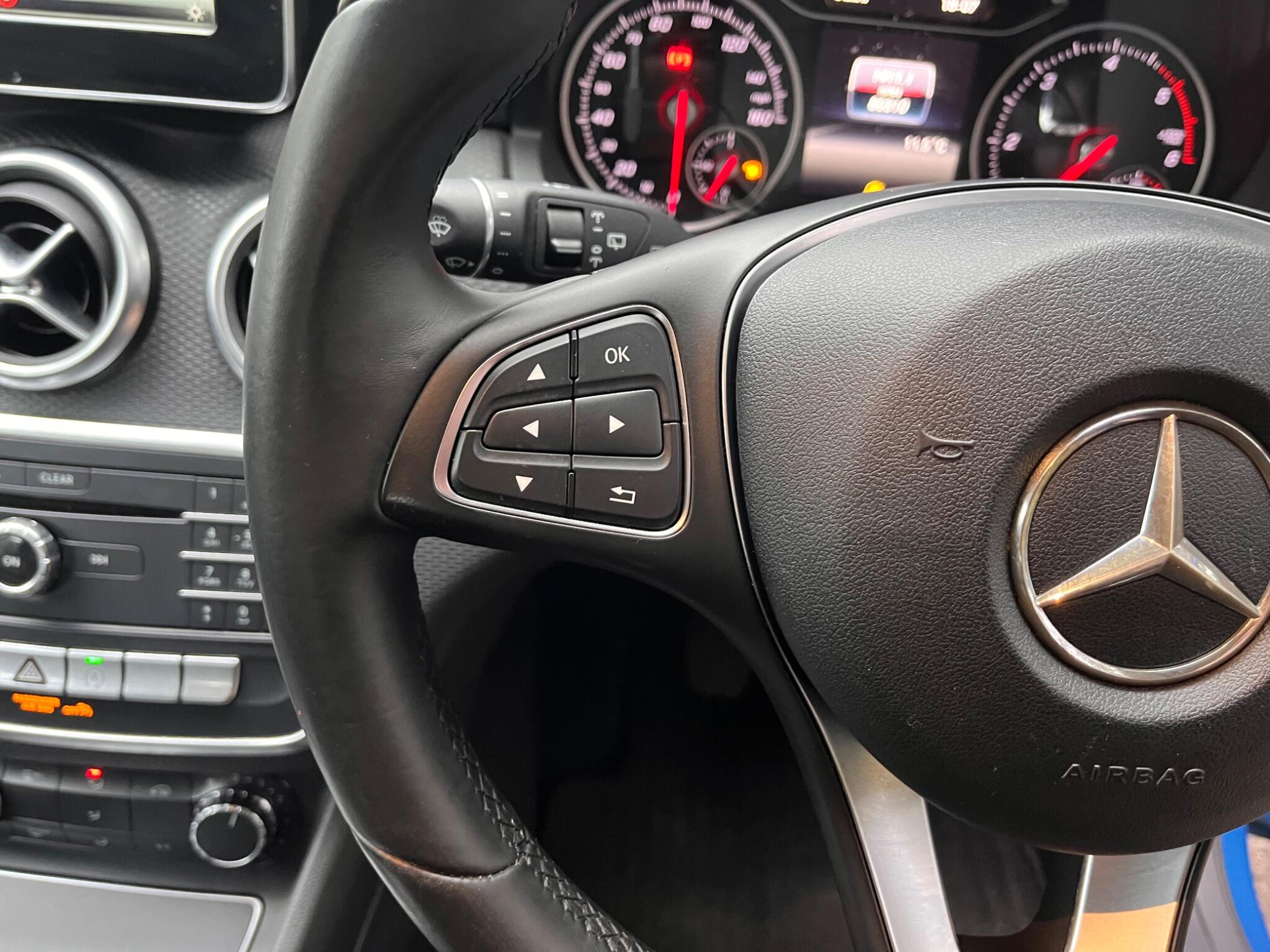 Mercedes-Benz A-Class view 28
