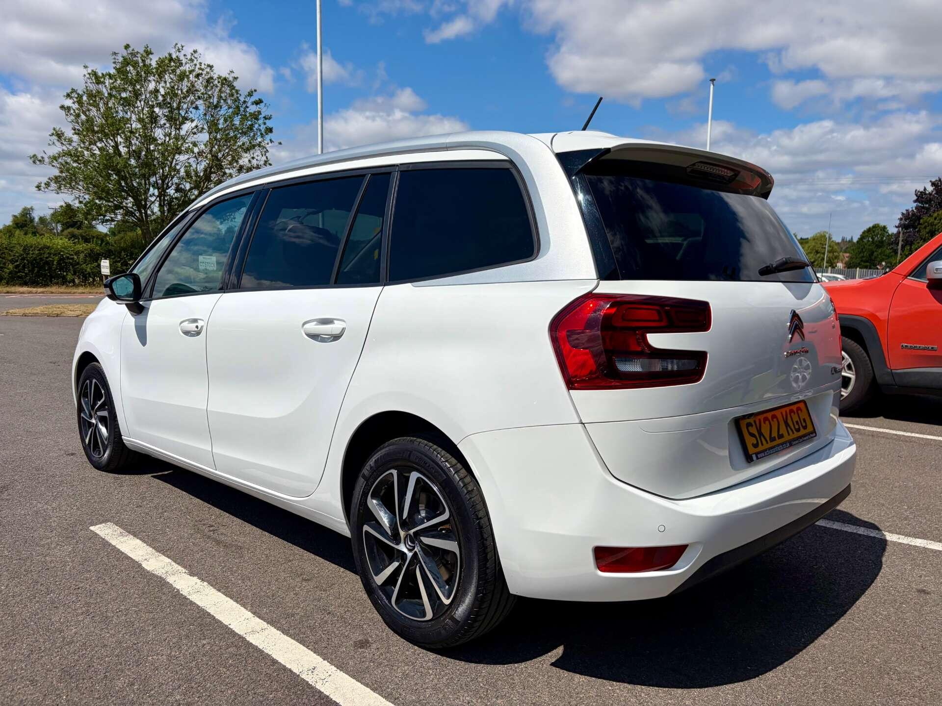 Citroen Grand C4 Spacetourer view 6