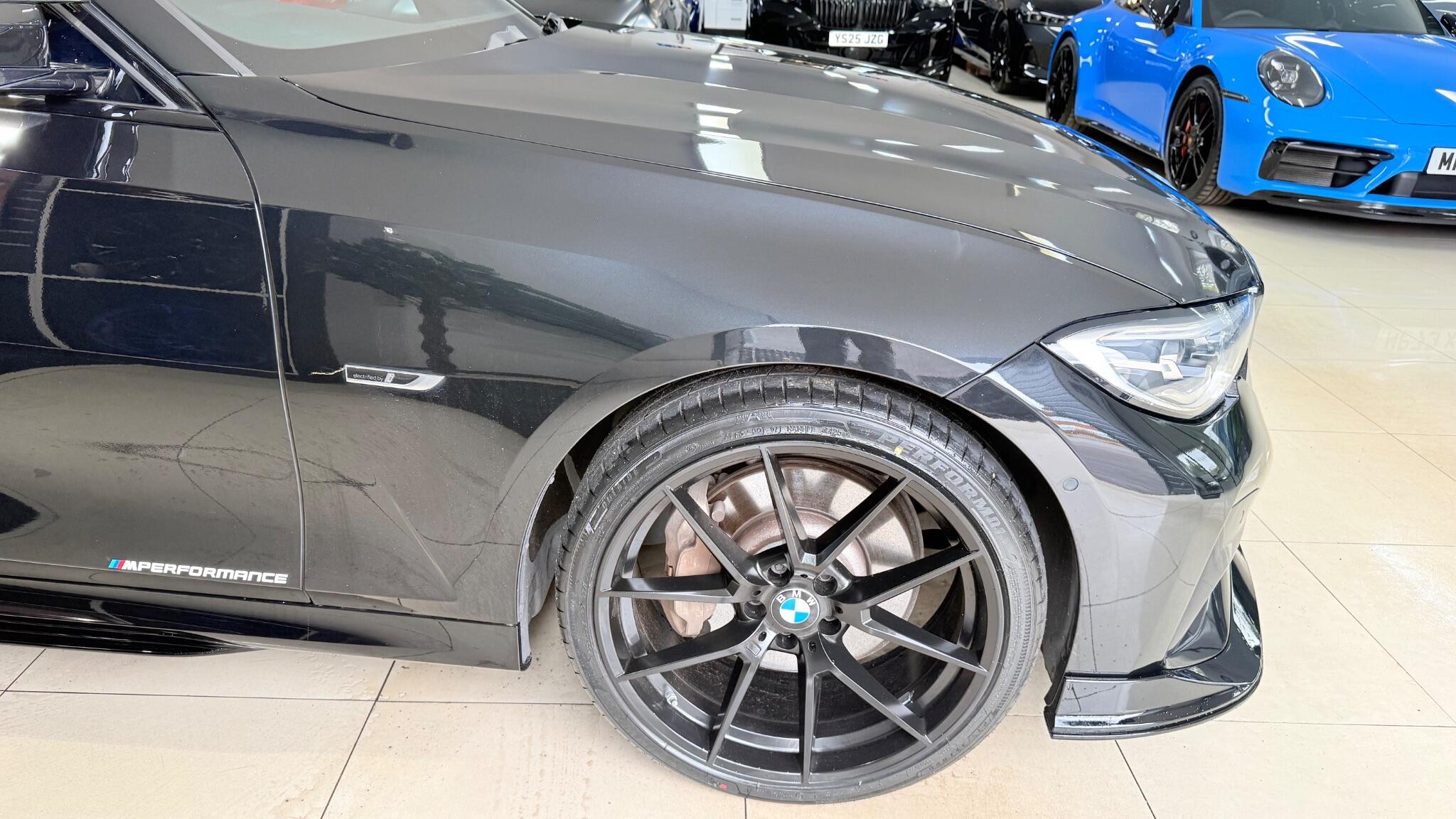BMW 3 Series view 43