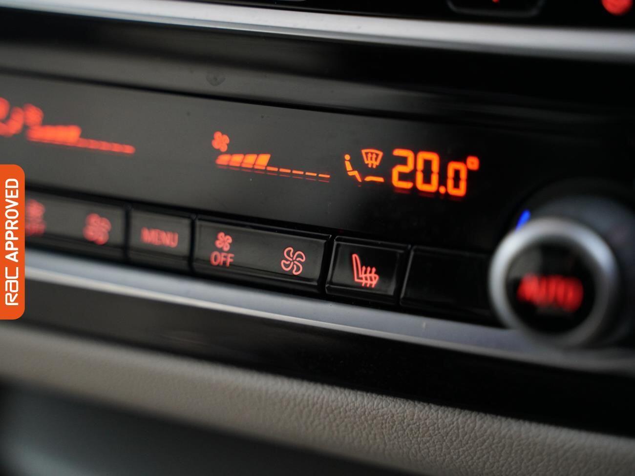 BMW 5 Series view 18