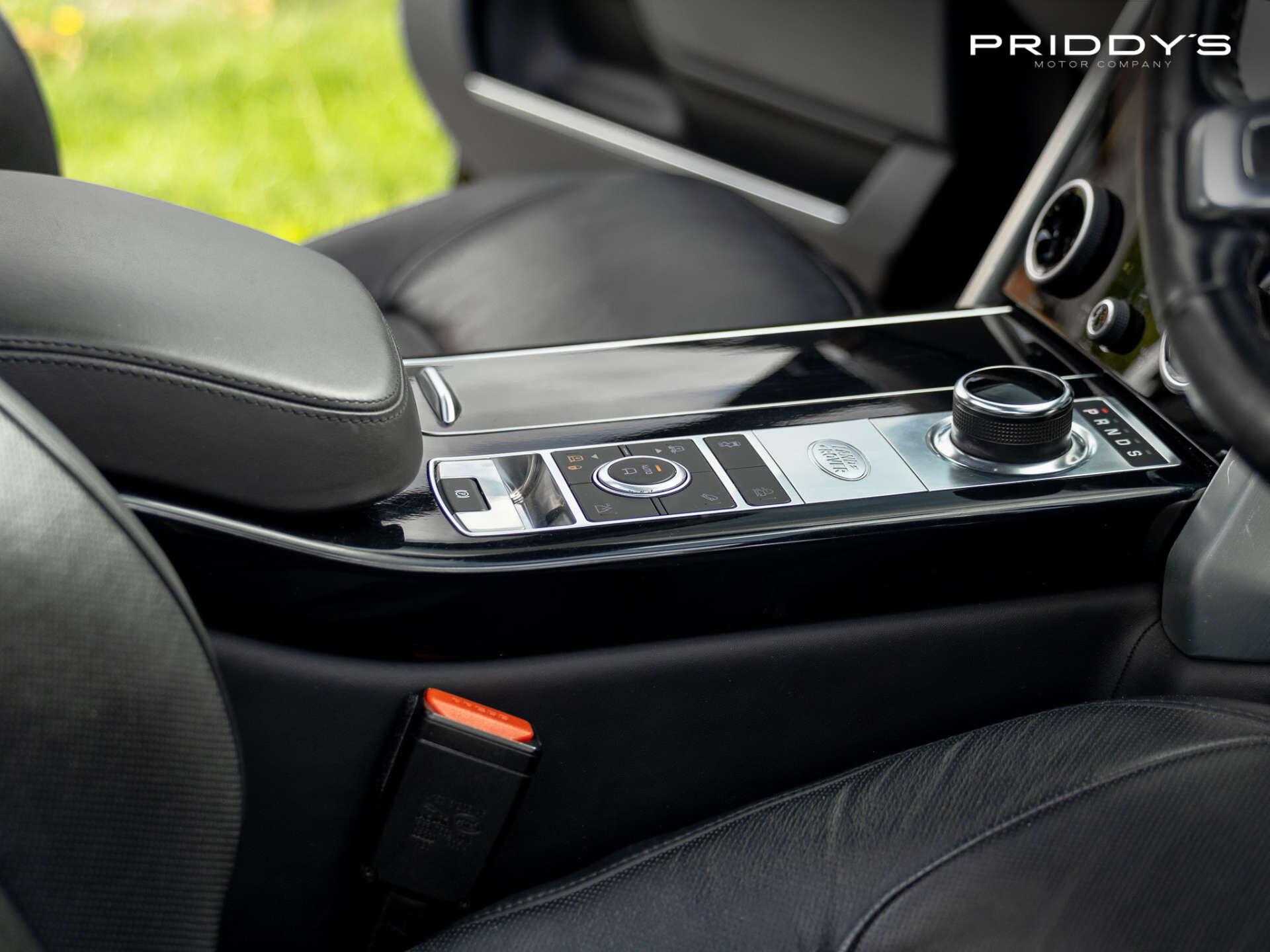 Land Rover Range Rover view 23