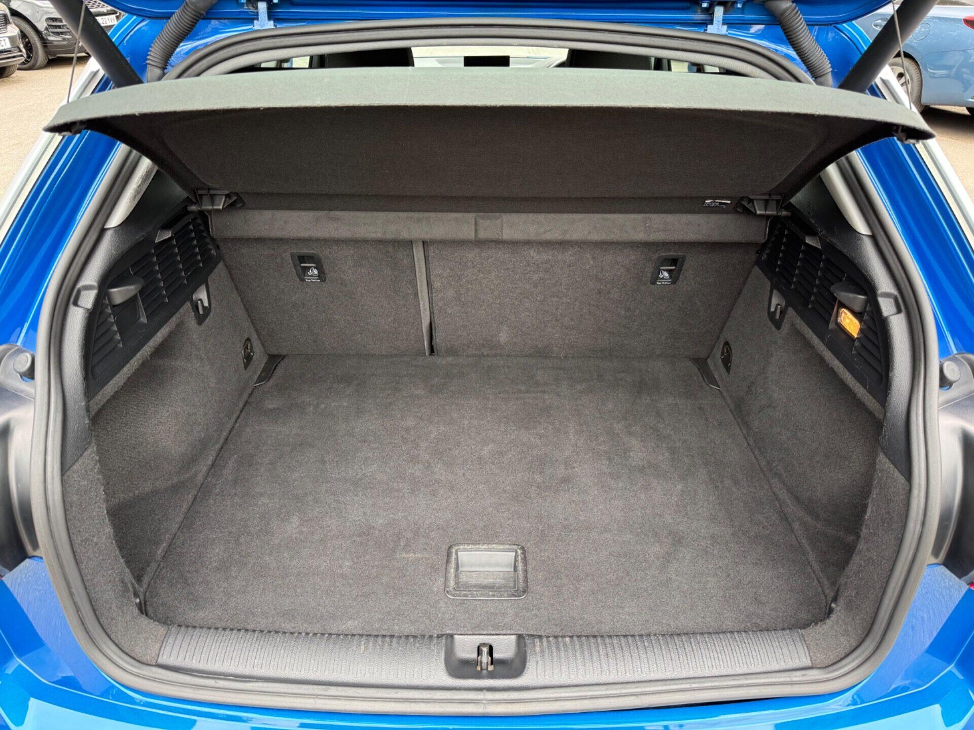 Audi Q2 view 44