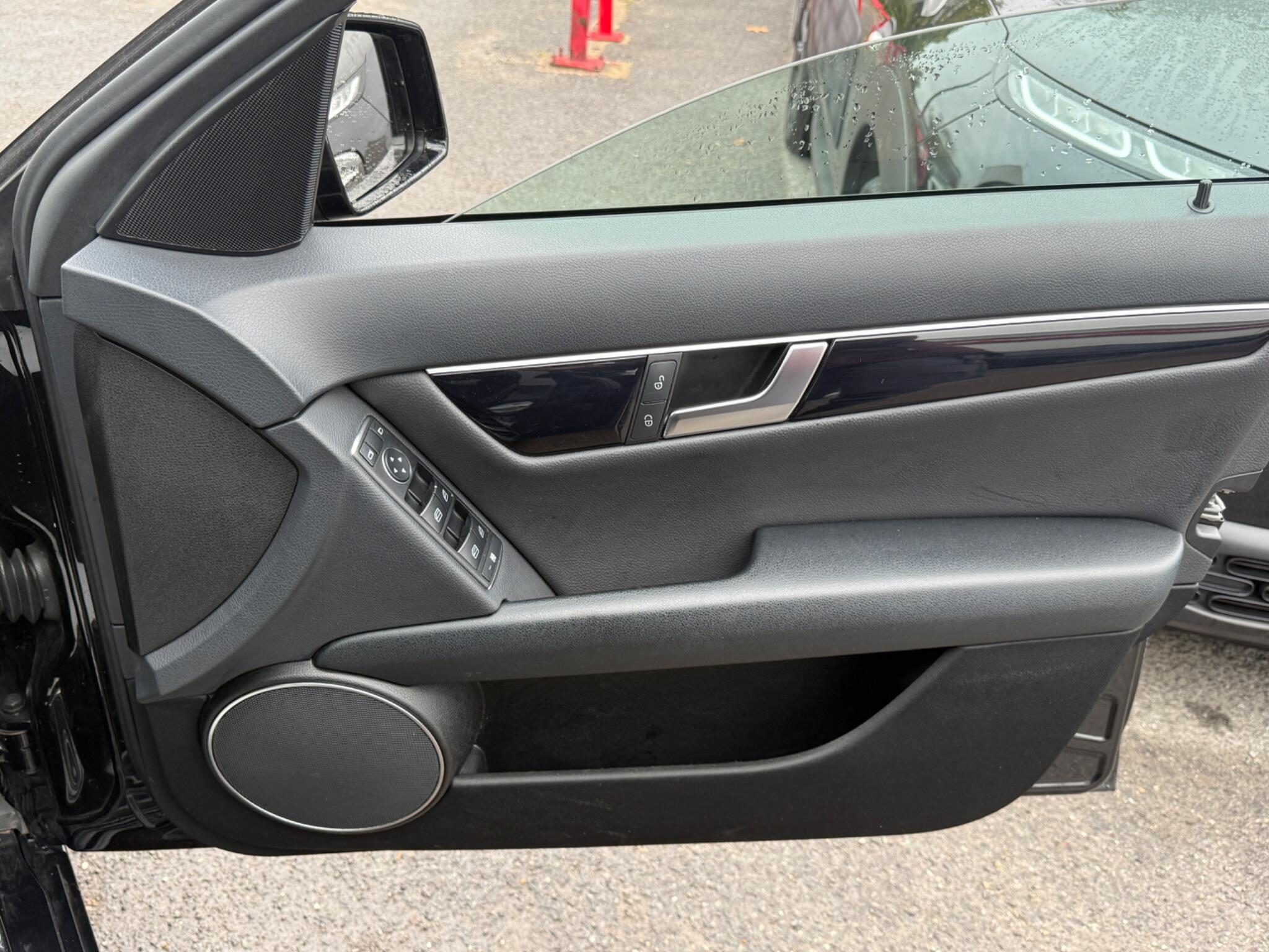 Mercedes-Benz C Class - Image 34