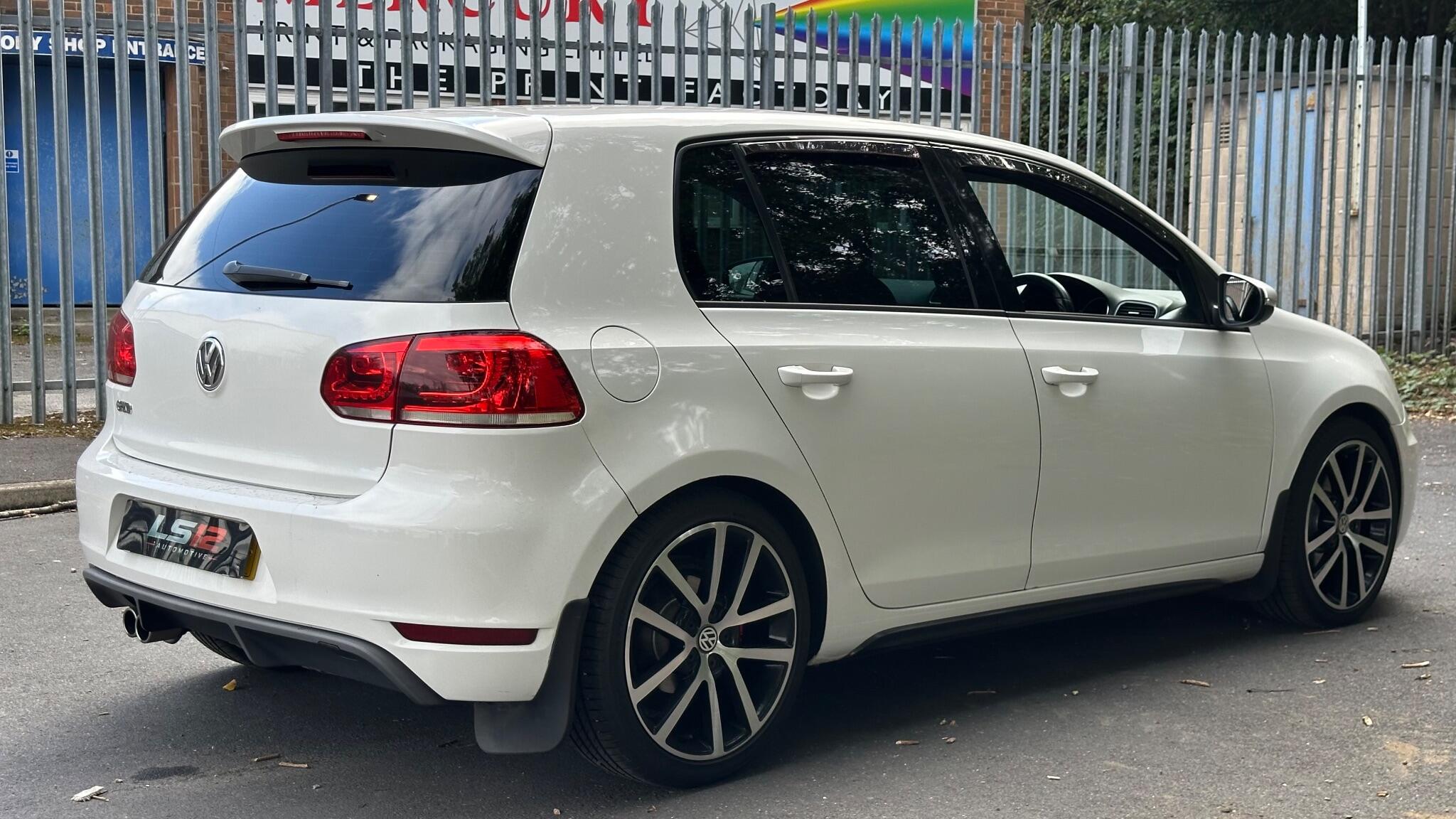 Volkswagen Golf view 12