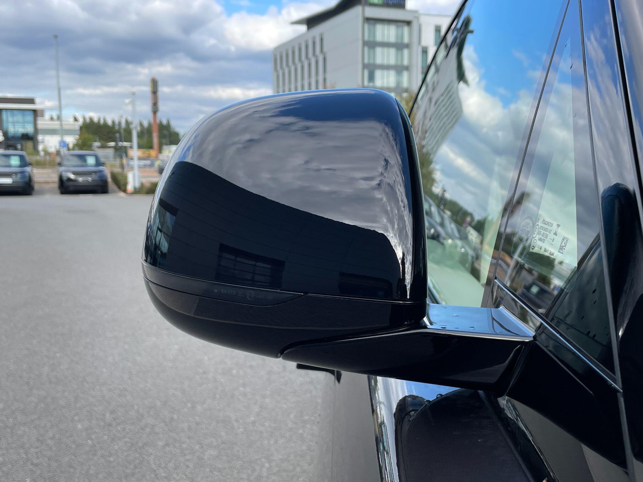 Land Rover Range Rover view 5