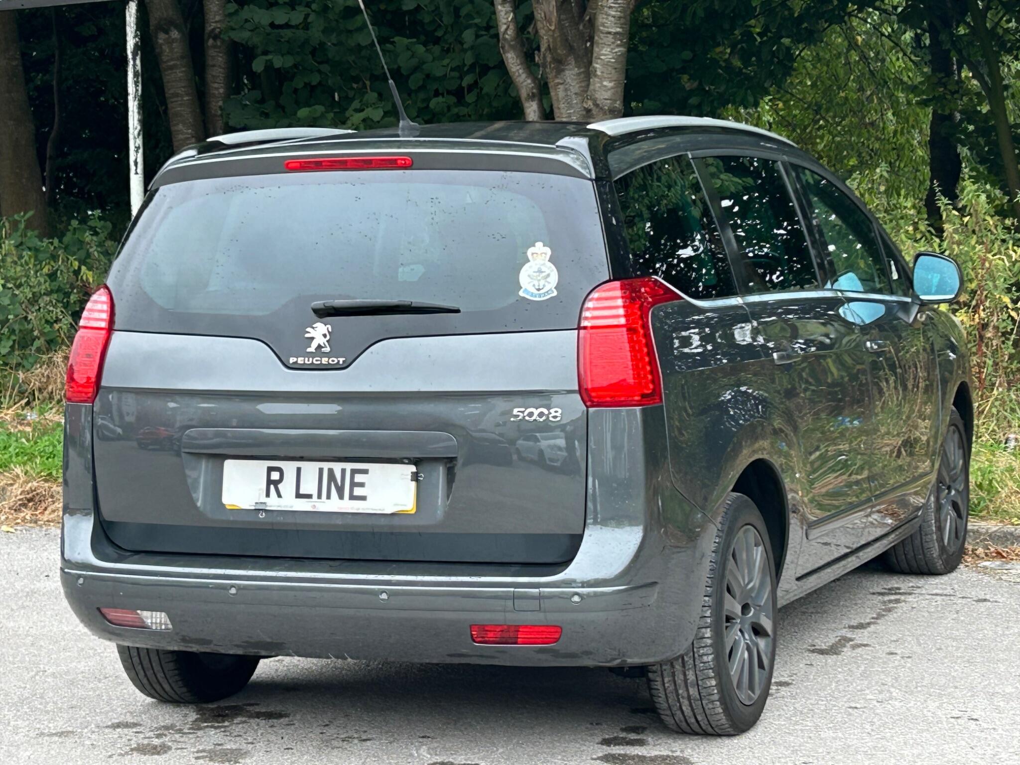 Peugeot 5008 view 11