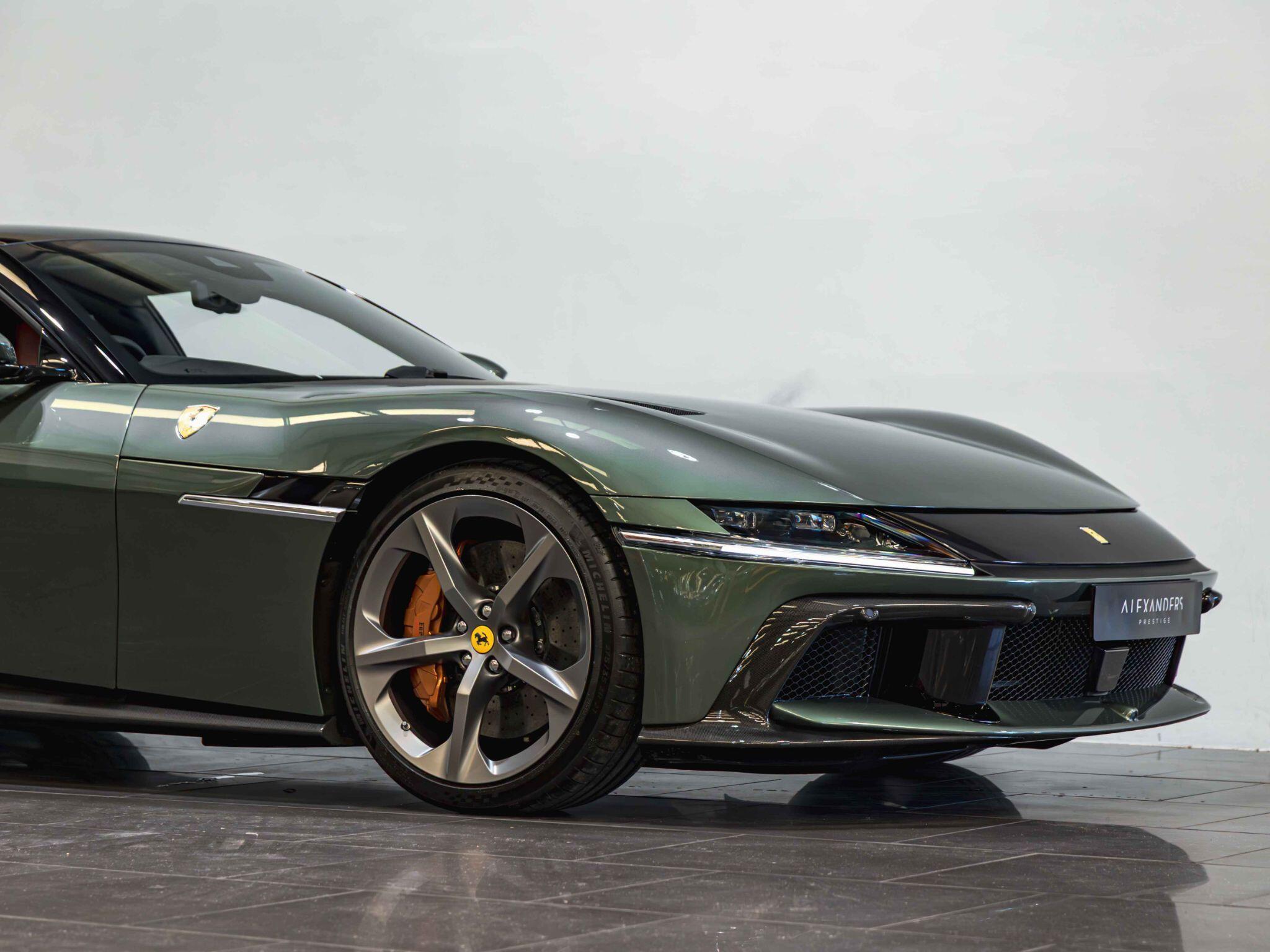 Ferrari 12cilindri view 12