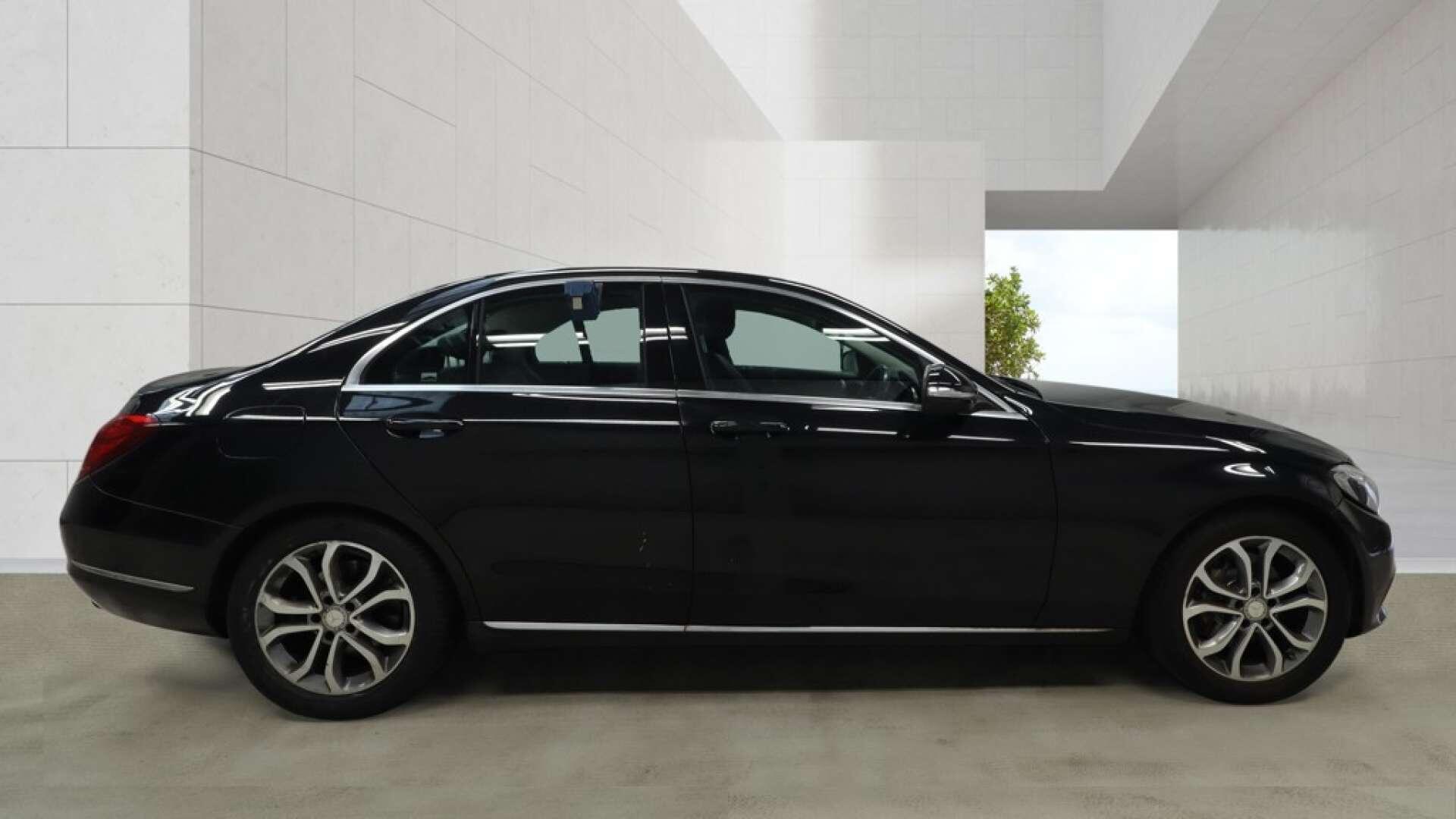 Mercedes-Benz C Class view 5
