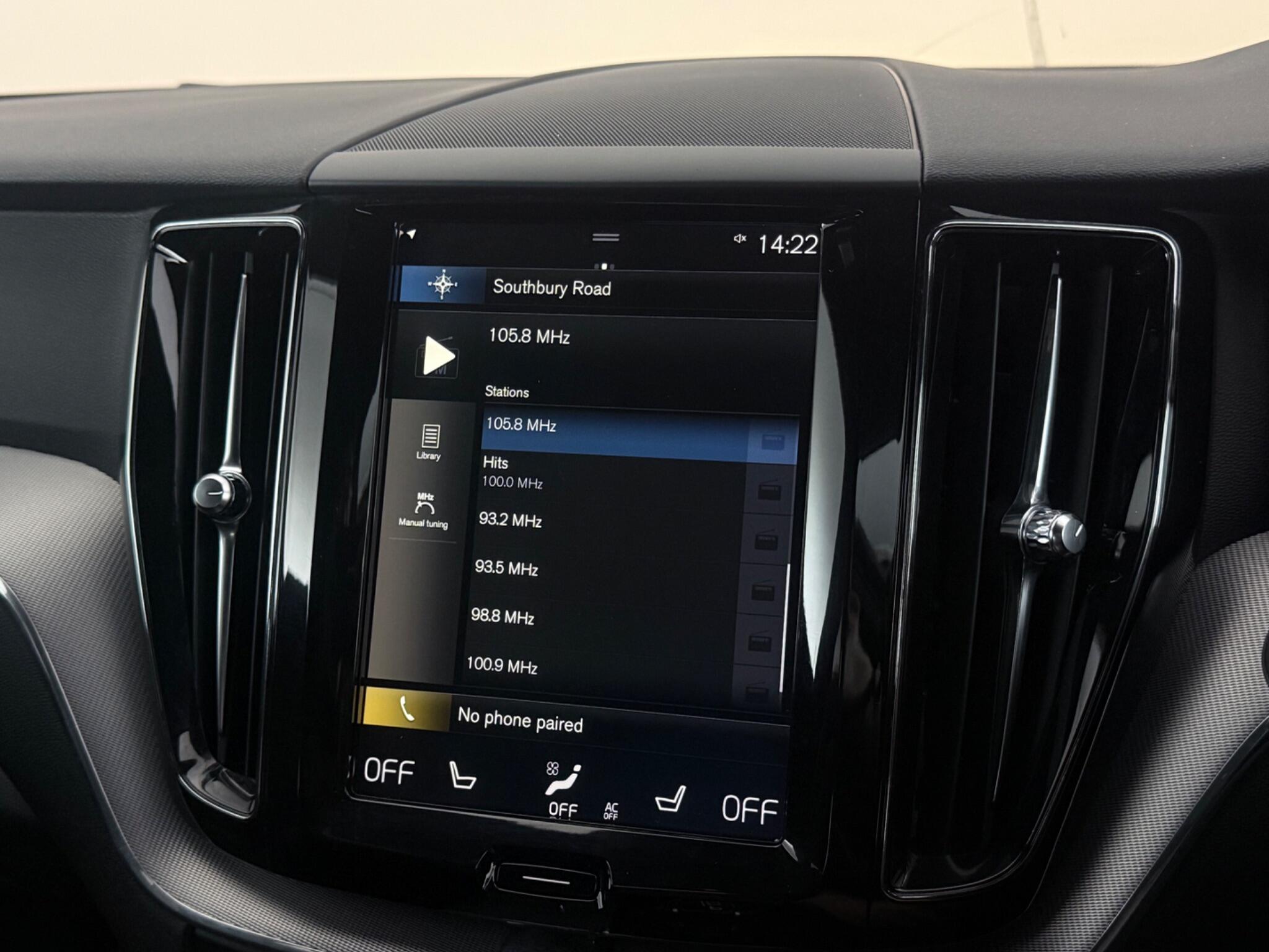 Volvo XC60 view 18