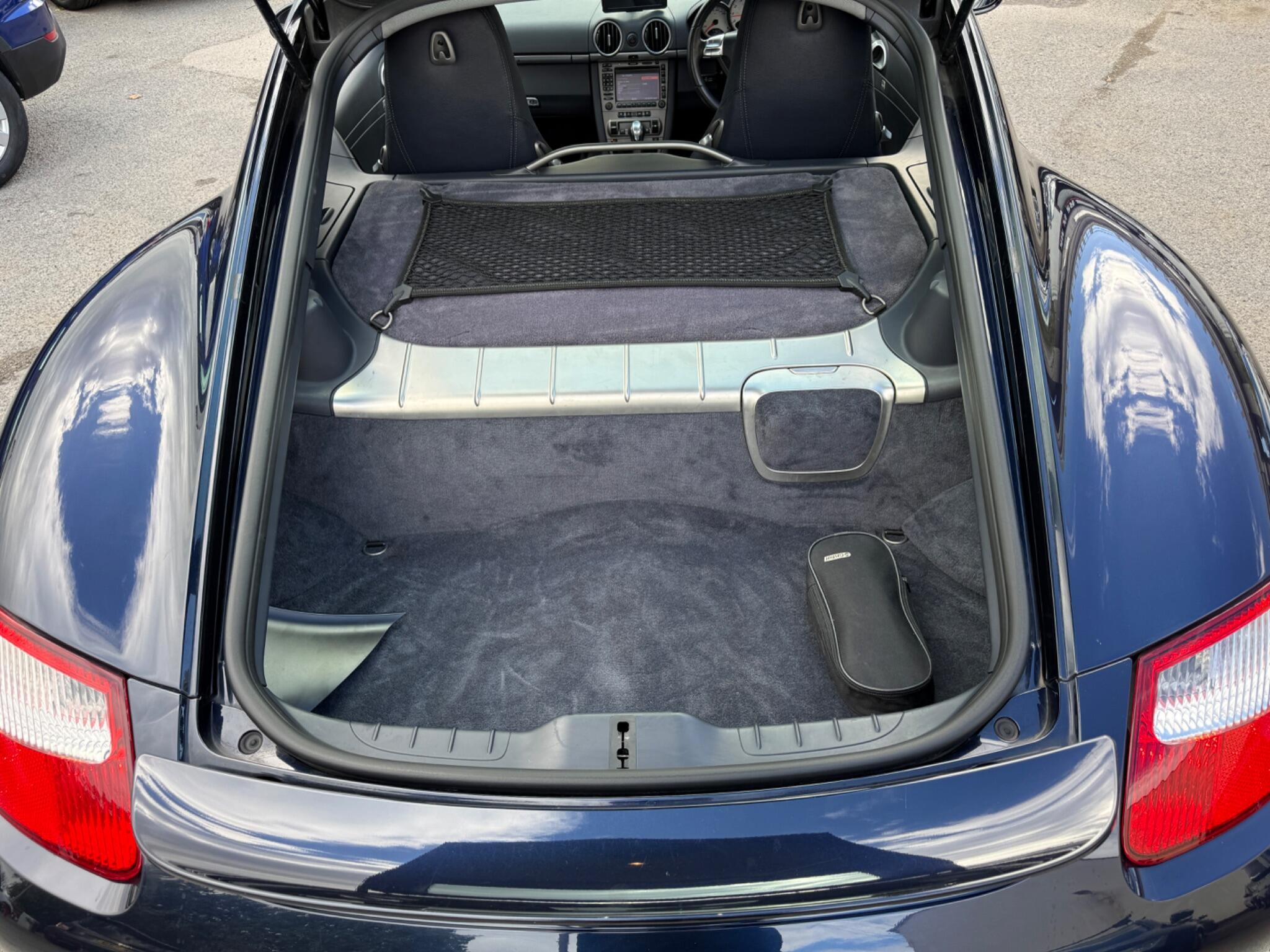 Porsche Cayman - Image 44