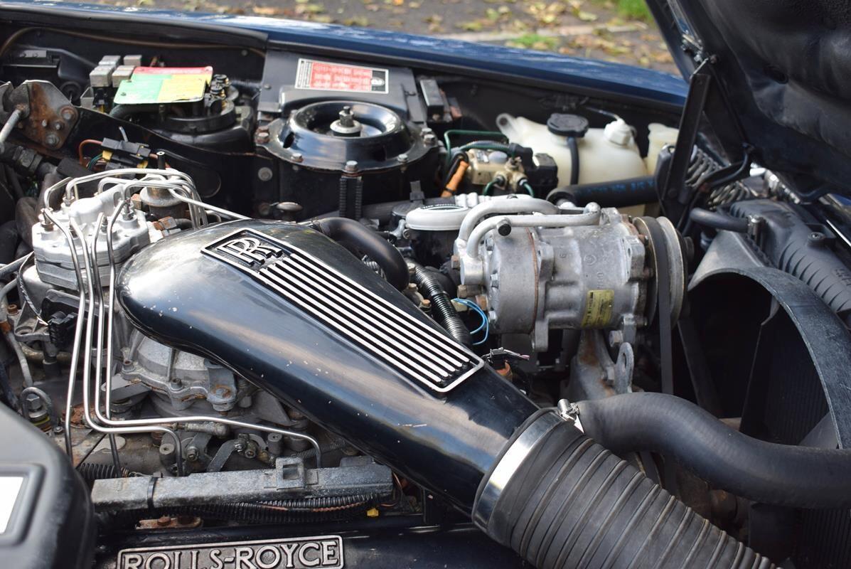 Rolls-Royce Silver Spirit view 44