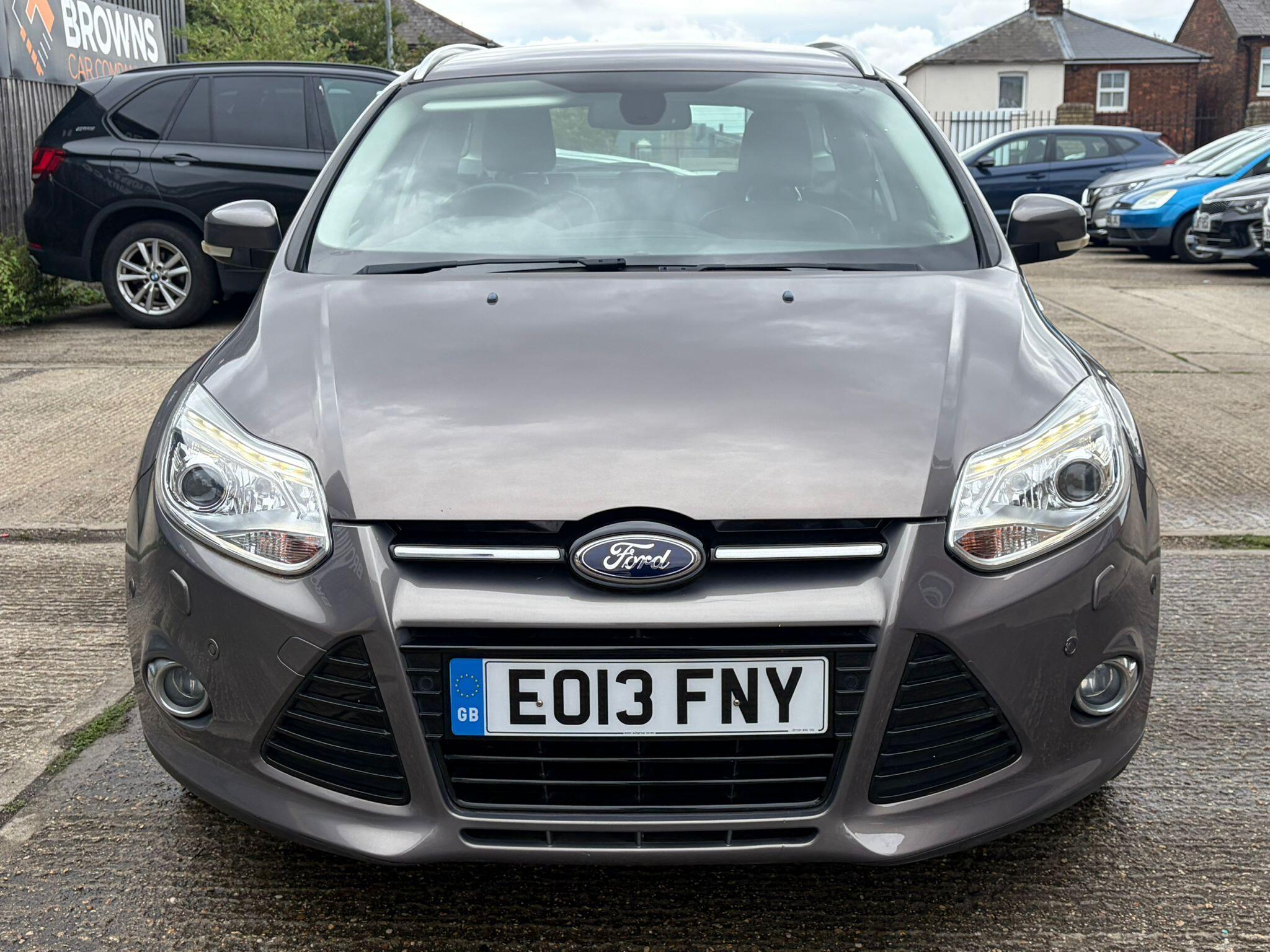 Ford Focus view 2
