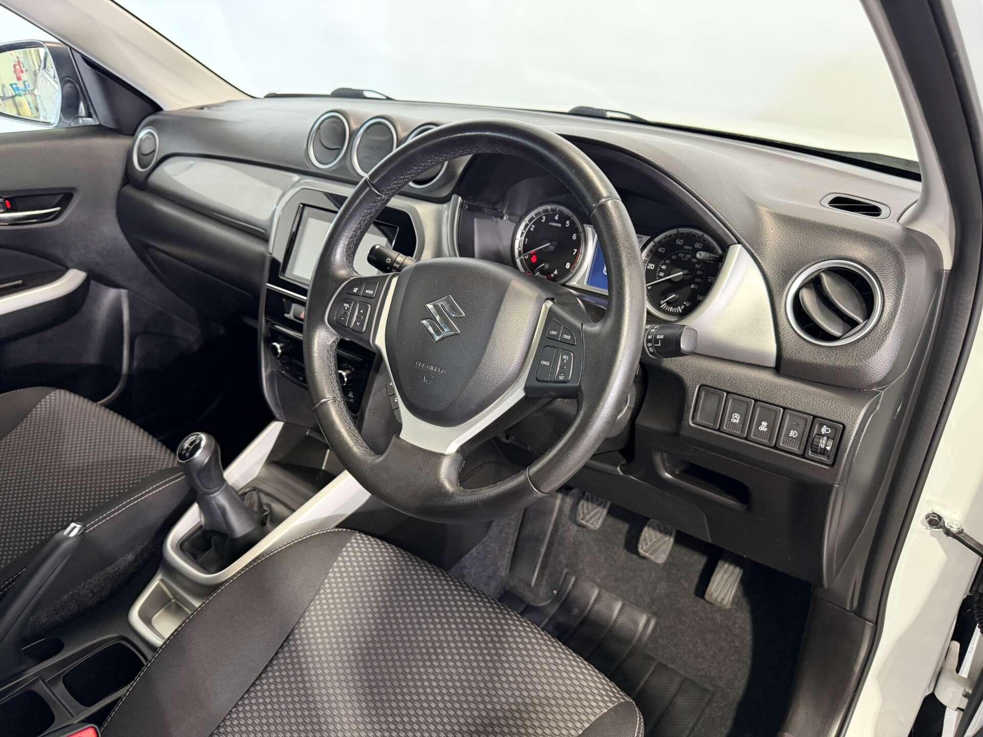 Suzuki Vitara view 17